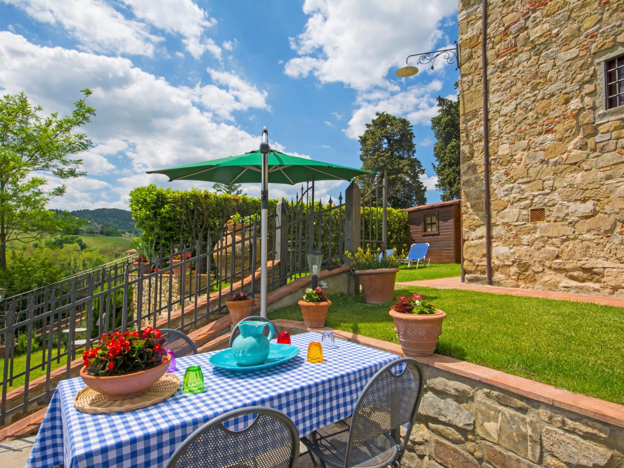 Photo 20 - 2 bedroom House in Greve in Chianti with garden