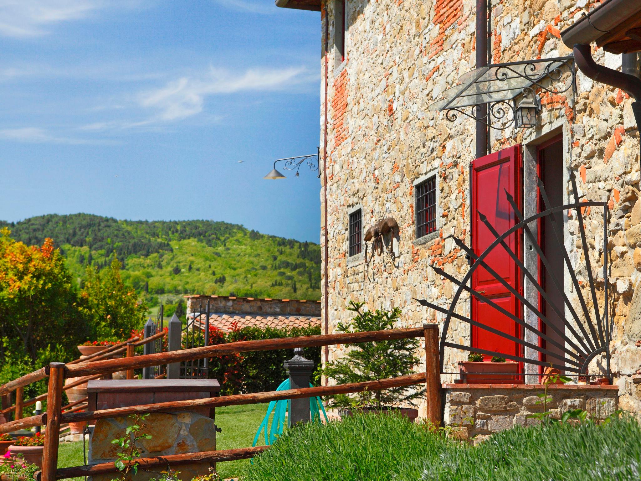 Photo 23 - 2 bedroom House in Greve in Chianti with garden