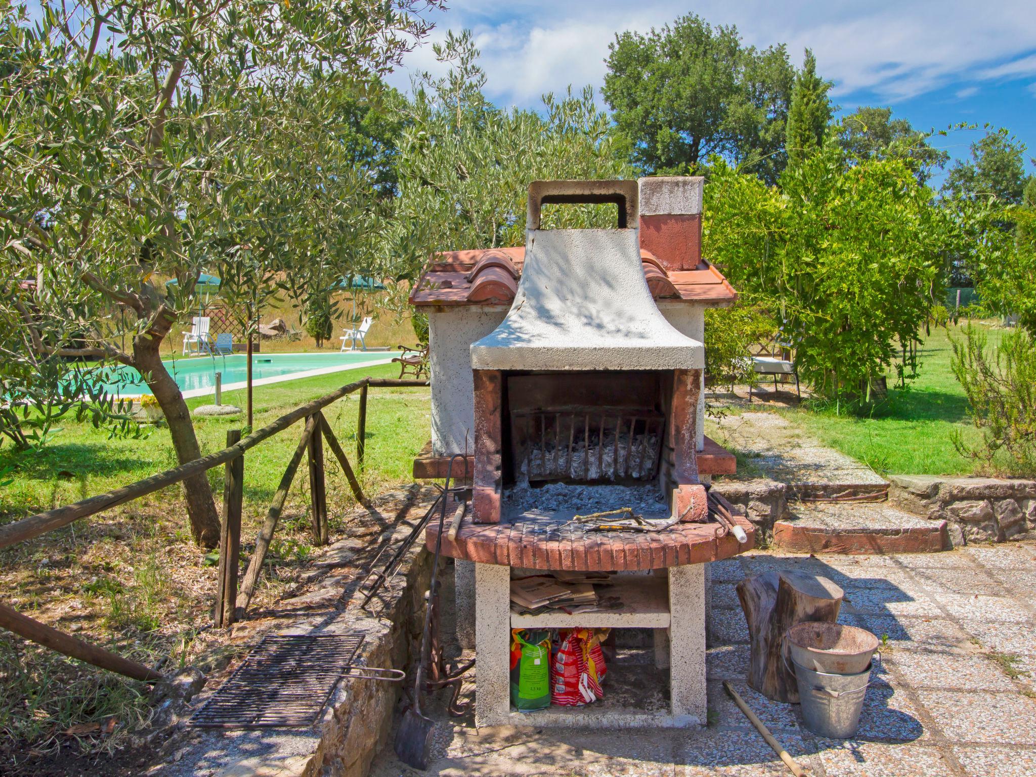 Foto 15 - Casa de 3 quartos em Todi com piscina privada e jardim