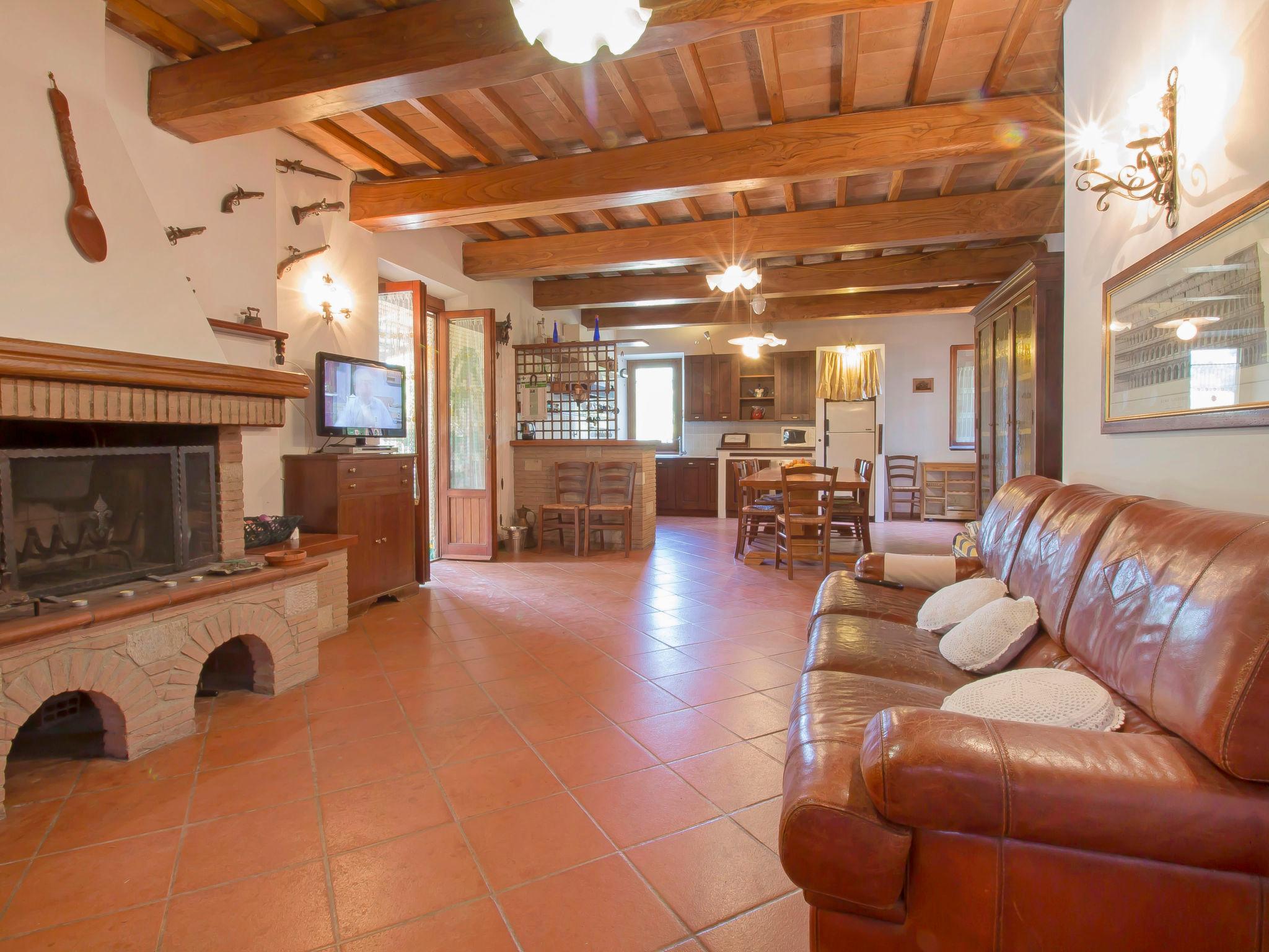 Photo 3 - 3 bedroom House in Todi with private pool and garden