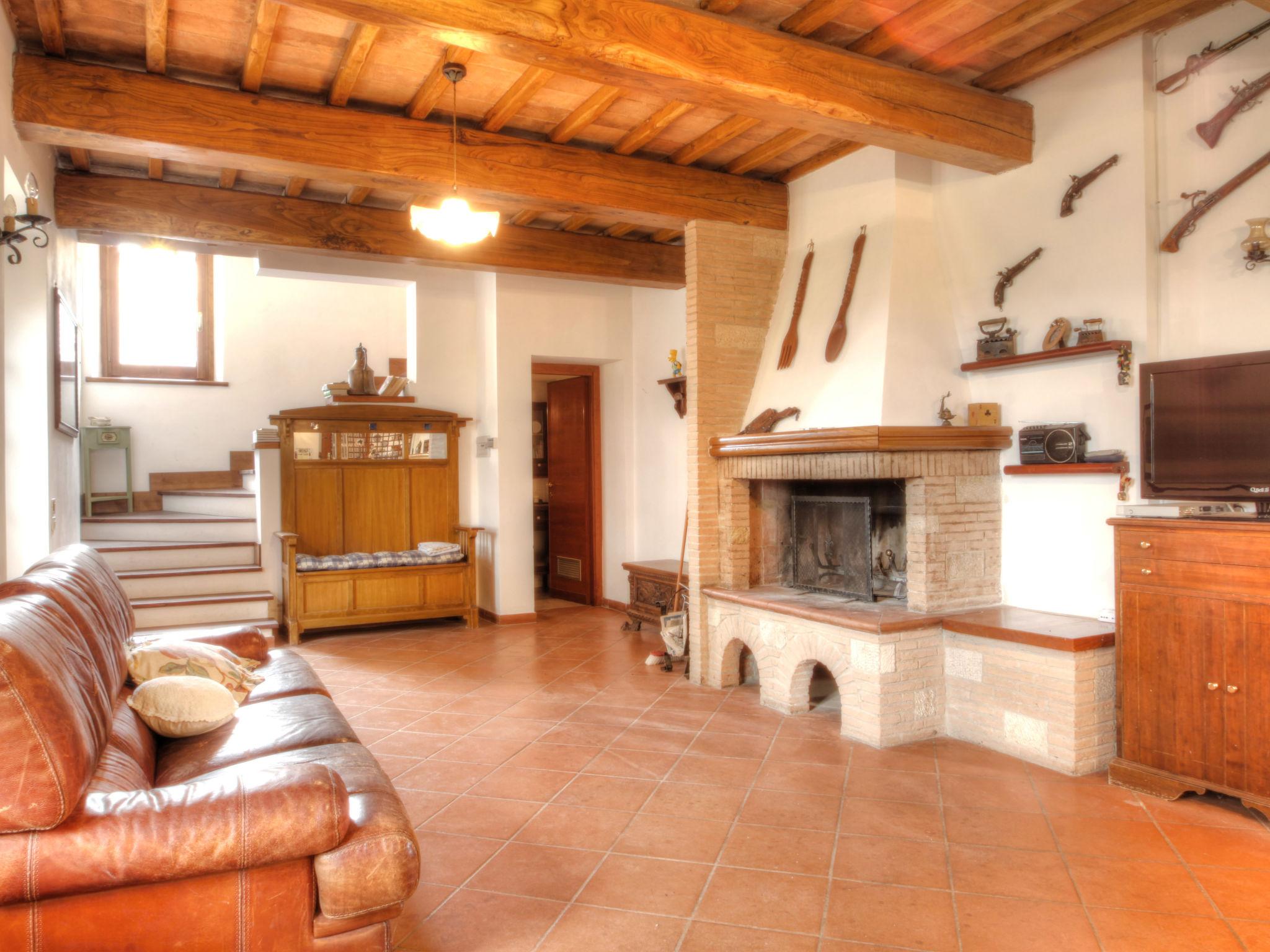 Photo 7 - 3 bedroom House in Todi with private pool and garden