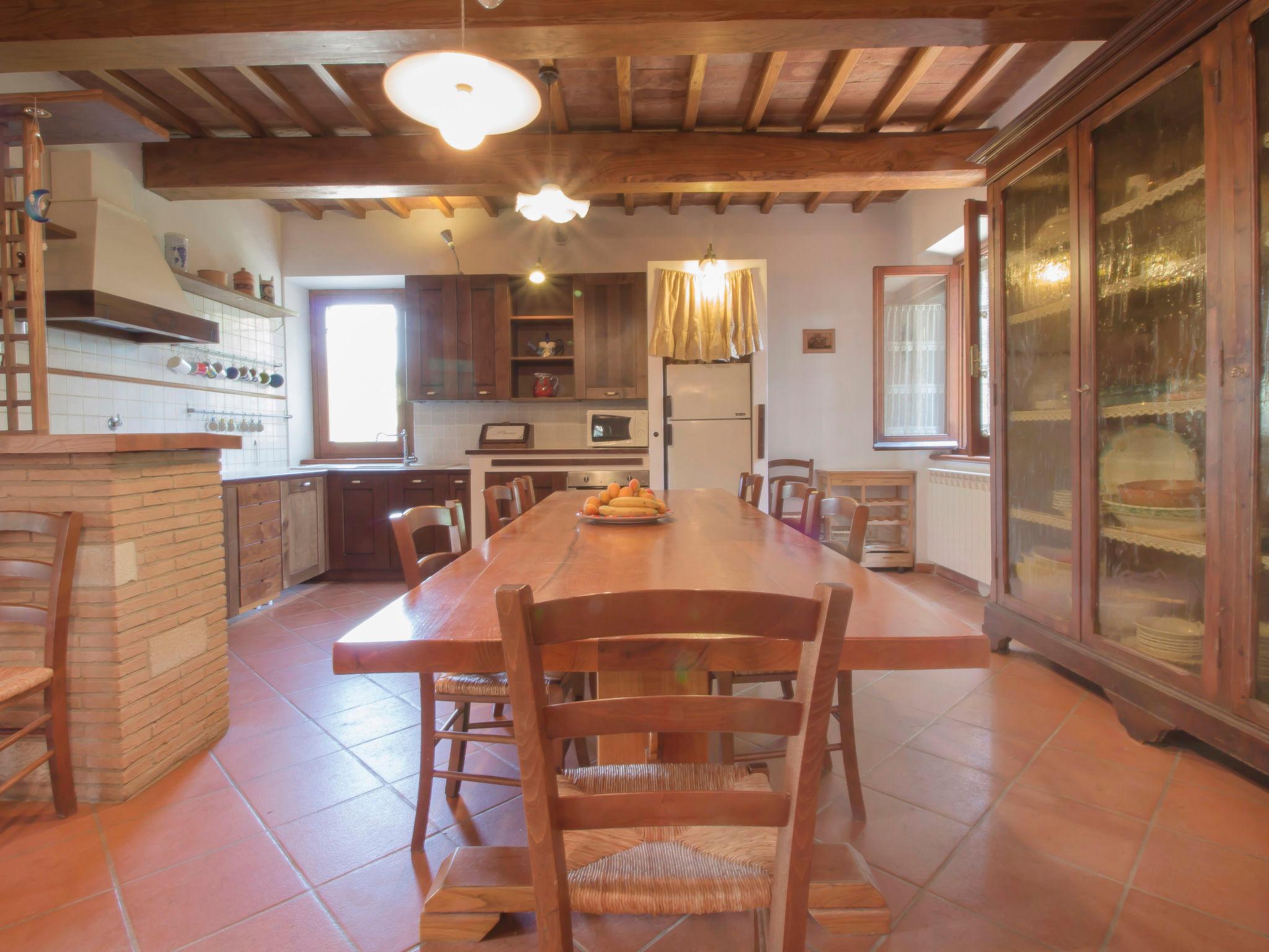 Photo 9 - 3 bedroom House in Todi with private pool and garden