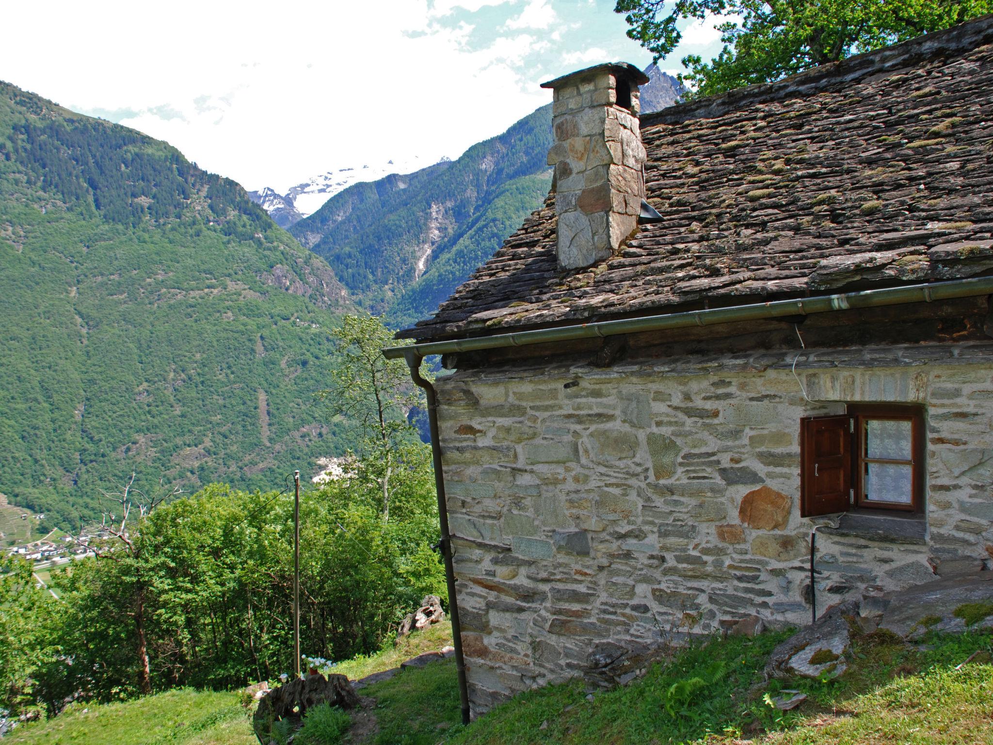 Photo 17 - Maison de 1 chambre à Serravalle avec jardin