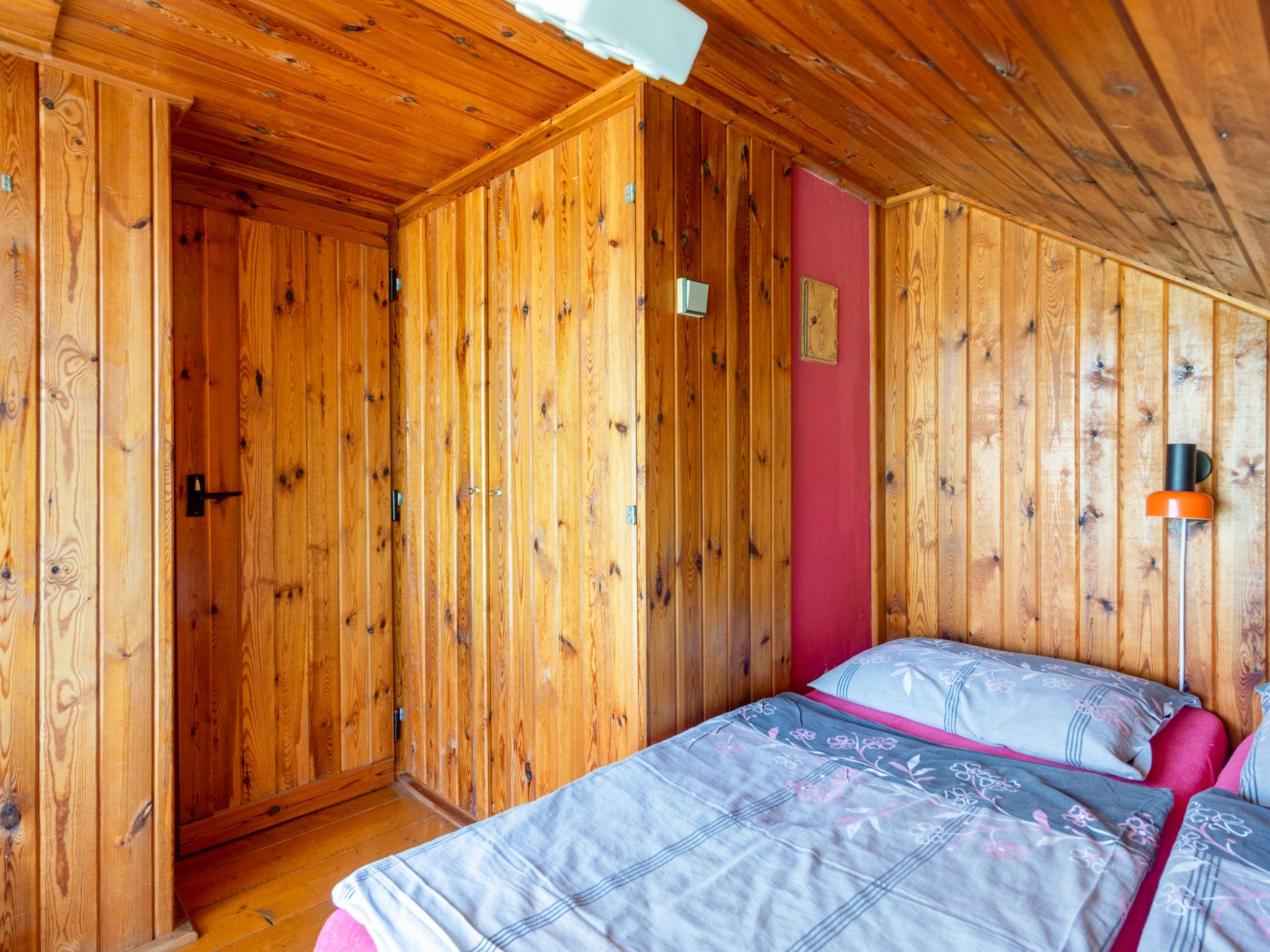 Photo 10 - Maison de 1 chambre à Planá nad Lužnicí avec jardin et terrasse