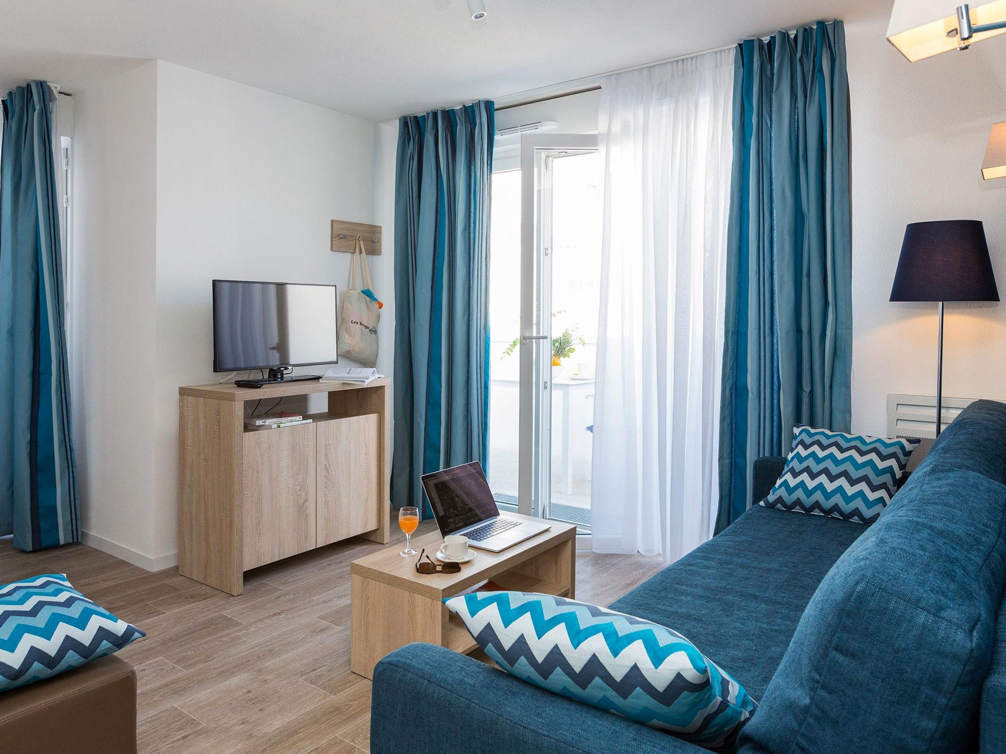 Foto 1 - Apartamento de 1 habitación en Noirmoutier-en-l'Île con piscina y vistas al mar