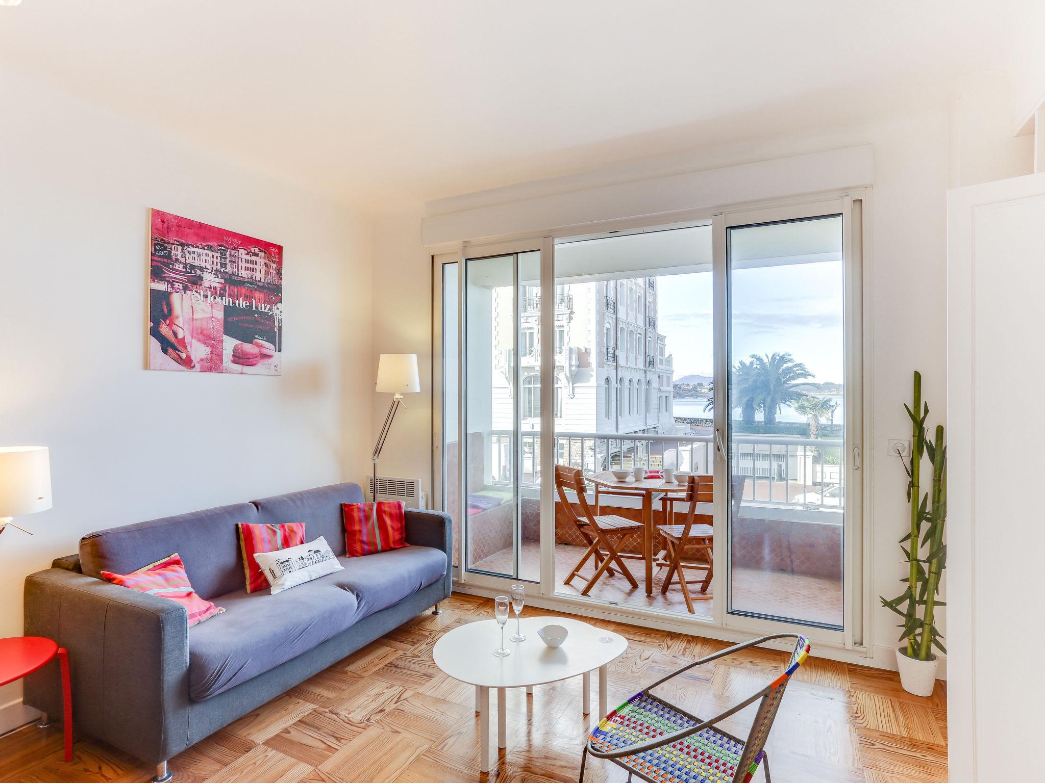 Foto 7 - Appartamento con 2 camere da letto a Saint-Jean-de-Luz con vista mare