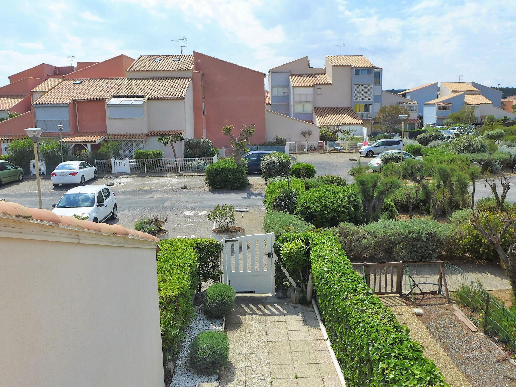 Foto 13 - Apartamento de 1 habitación en Narbonne con vistas al mar