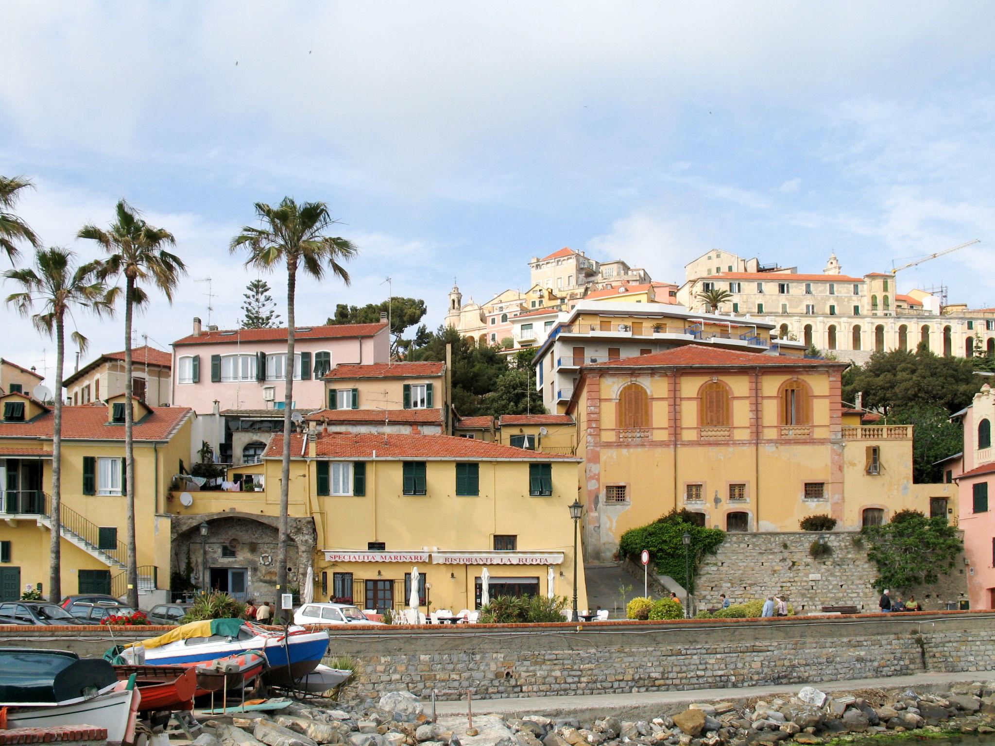 Photo 18 - Maison de 1 chambre à Imperia avec vues à la mer