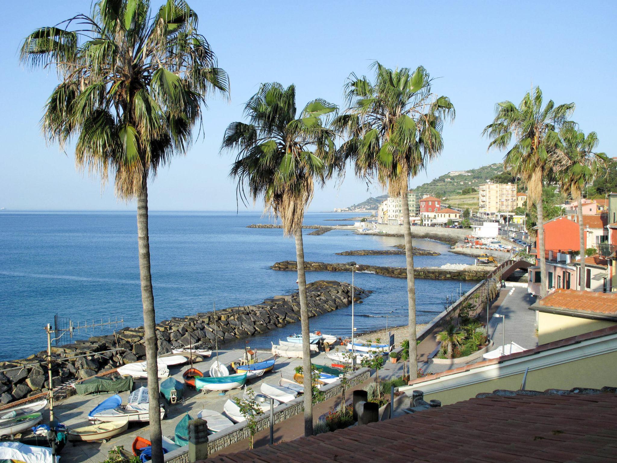 Foto 2 - Haus mit 1 Schlafzimmer in Imperia mit blick aufs meer