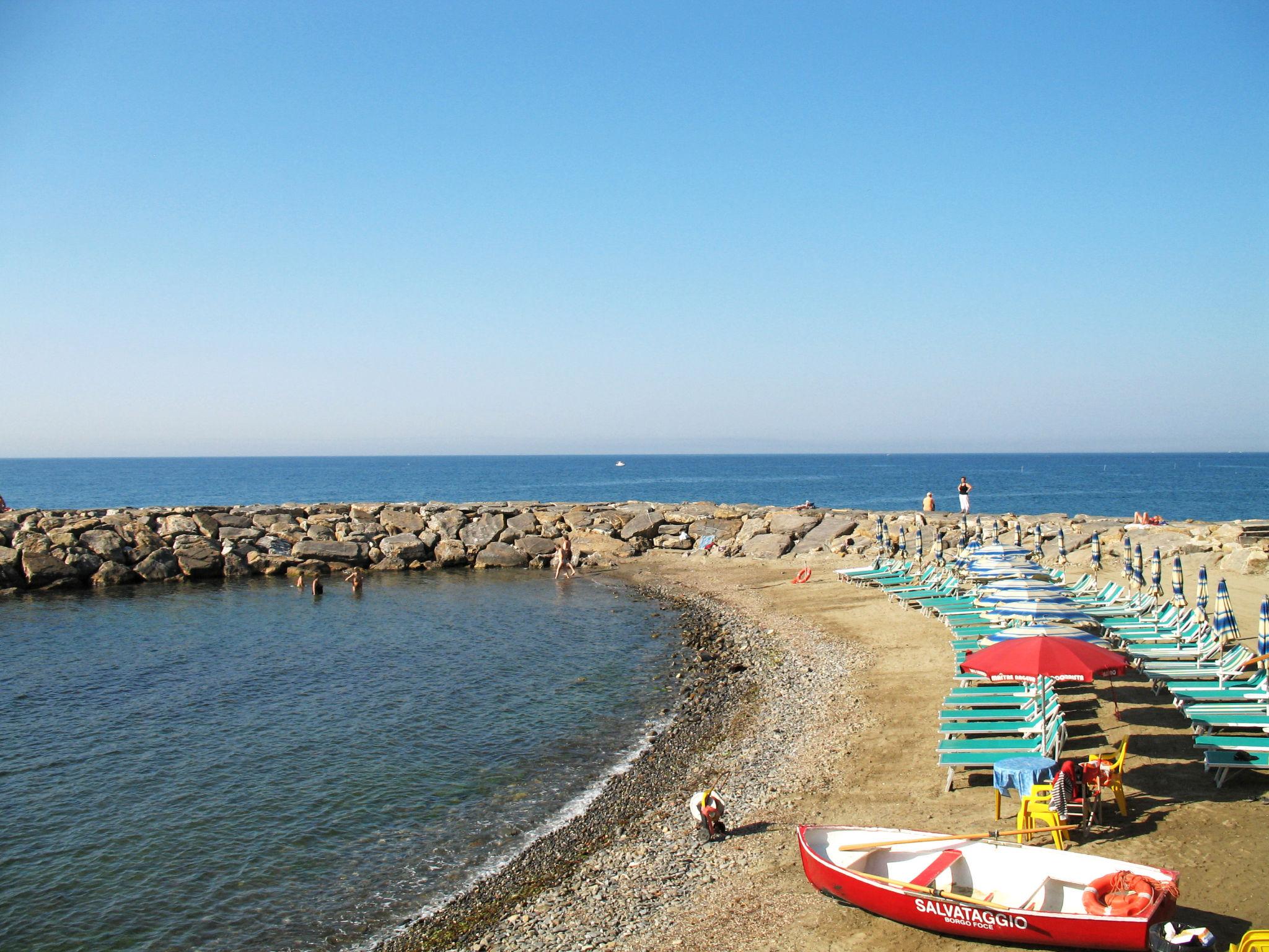 Foto 5 - Haus mit 1 Schlafzimmer in Imperia mit blick aufs meer