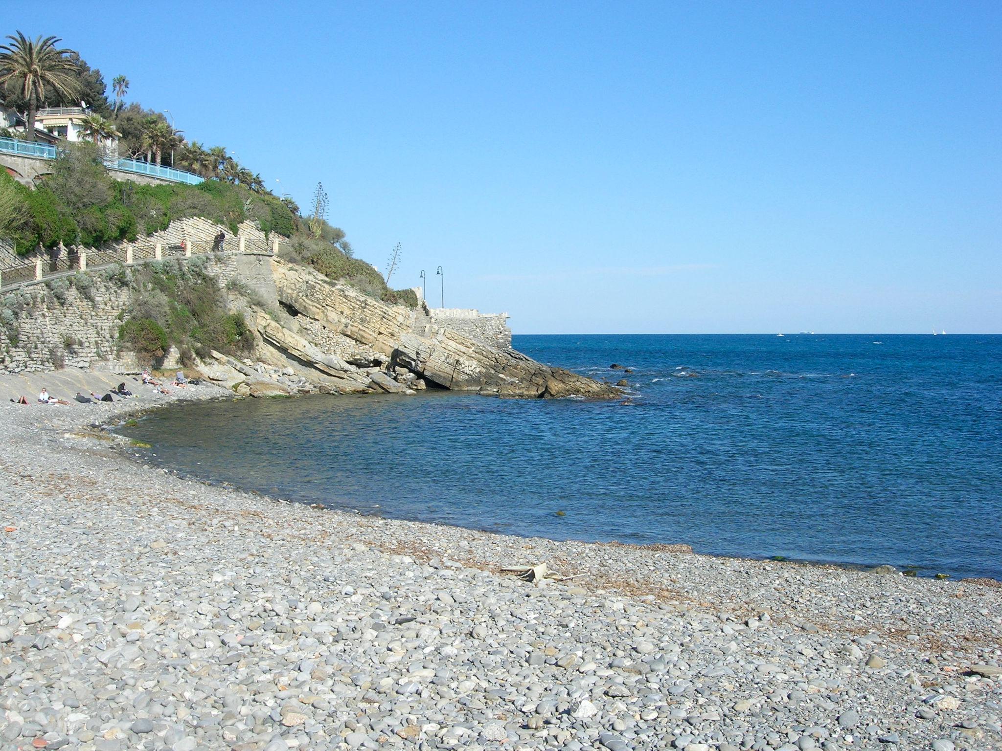 Foto 17 - Haus mit 1 Schlafzimmer in Imperia mit blick aufs meer