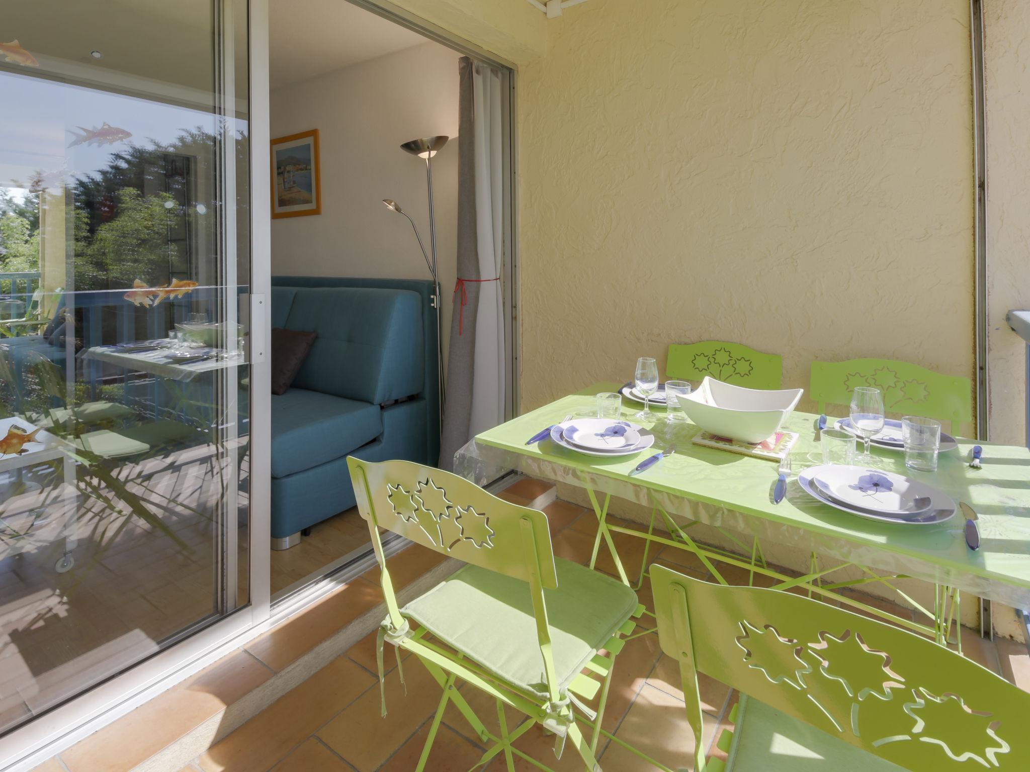 Photo 3 - Apartment in Bandol with terrace and sea view