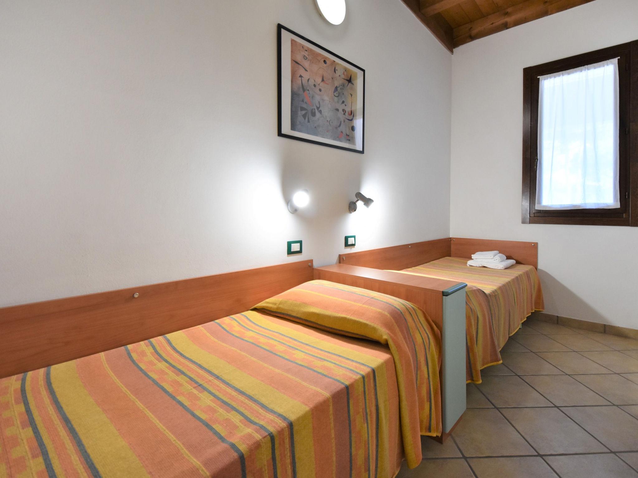 Foto 16 - Appartamento con 2 camere da letto a Comacchio con piscina e vista mare