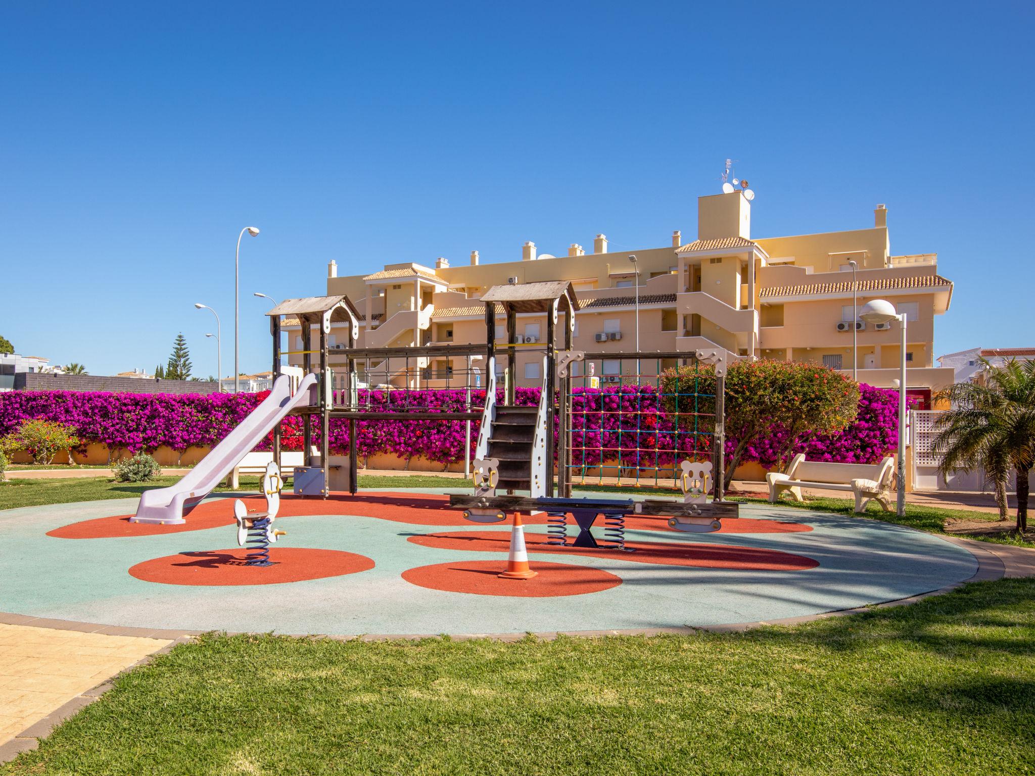 Foto 21 - Apartamento de 2 habitaciones en Dénia con piscina y vistas al mar