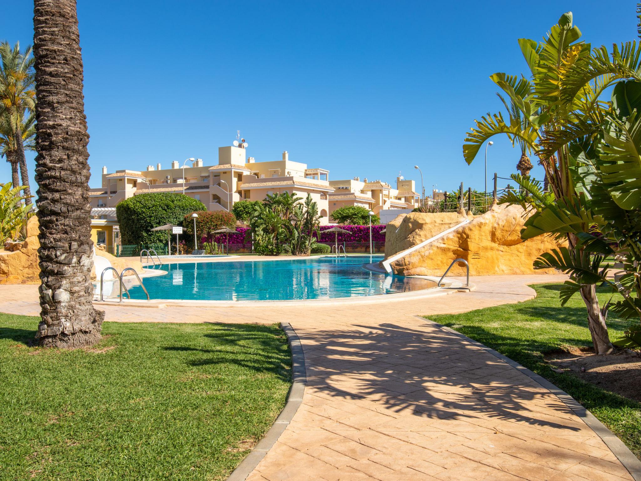 Foto 17 - Apartamento de 2 habitaciones en Dénia con piscina y vistas al mar