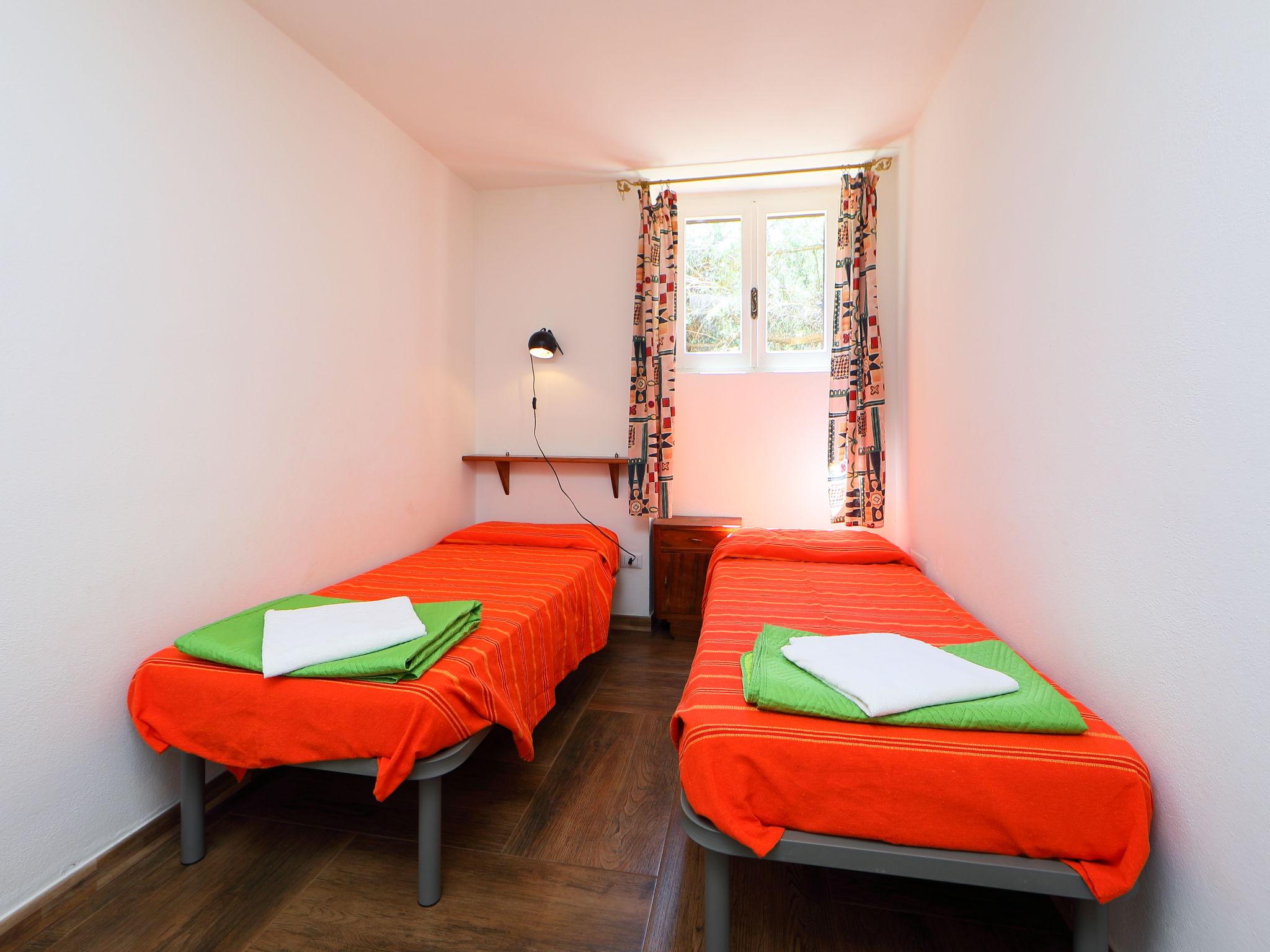 Foto 10 - Apartment mit 2 Schlafzimmern in Valledoria mit garten und blick aufs meer