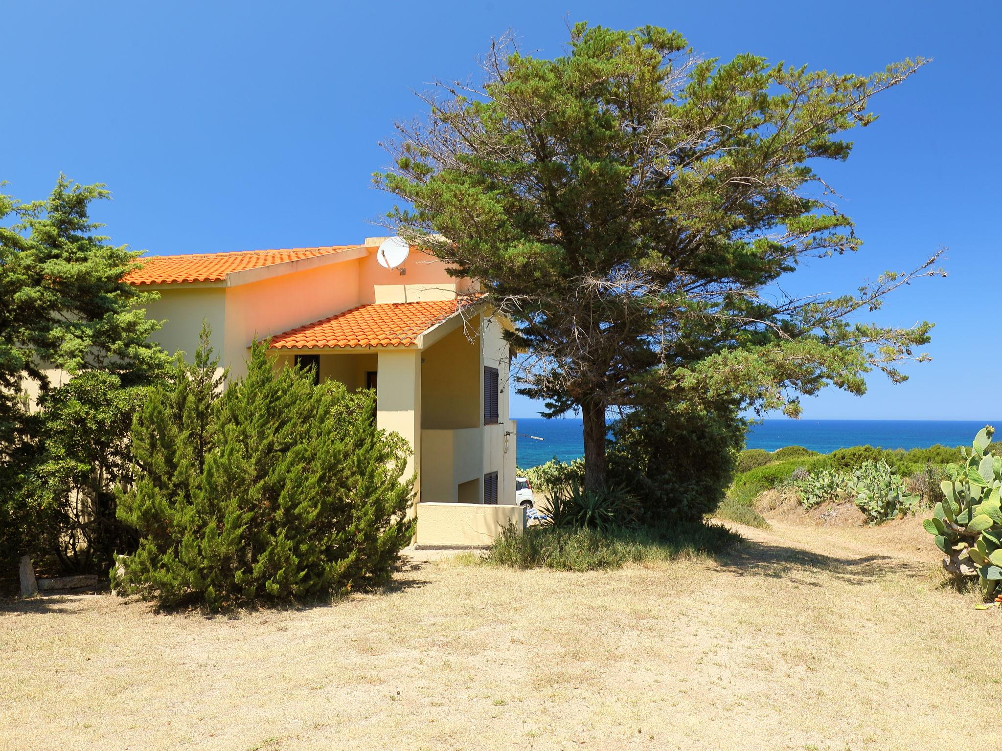 Photo 1 - Appartement de 2 chambres à Valledoria avec jardin