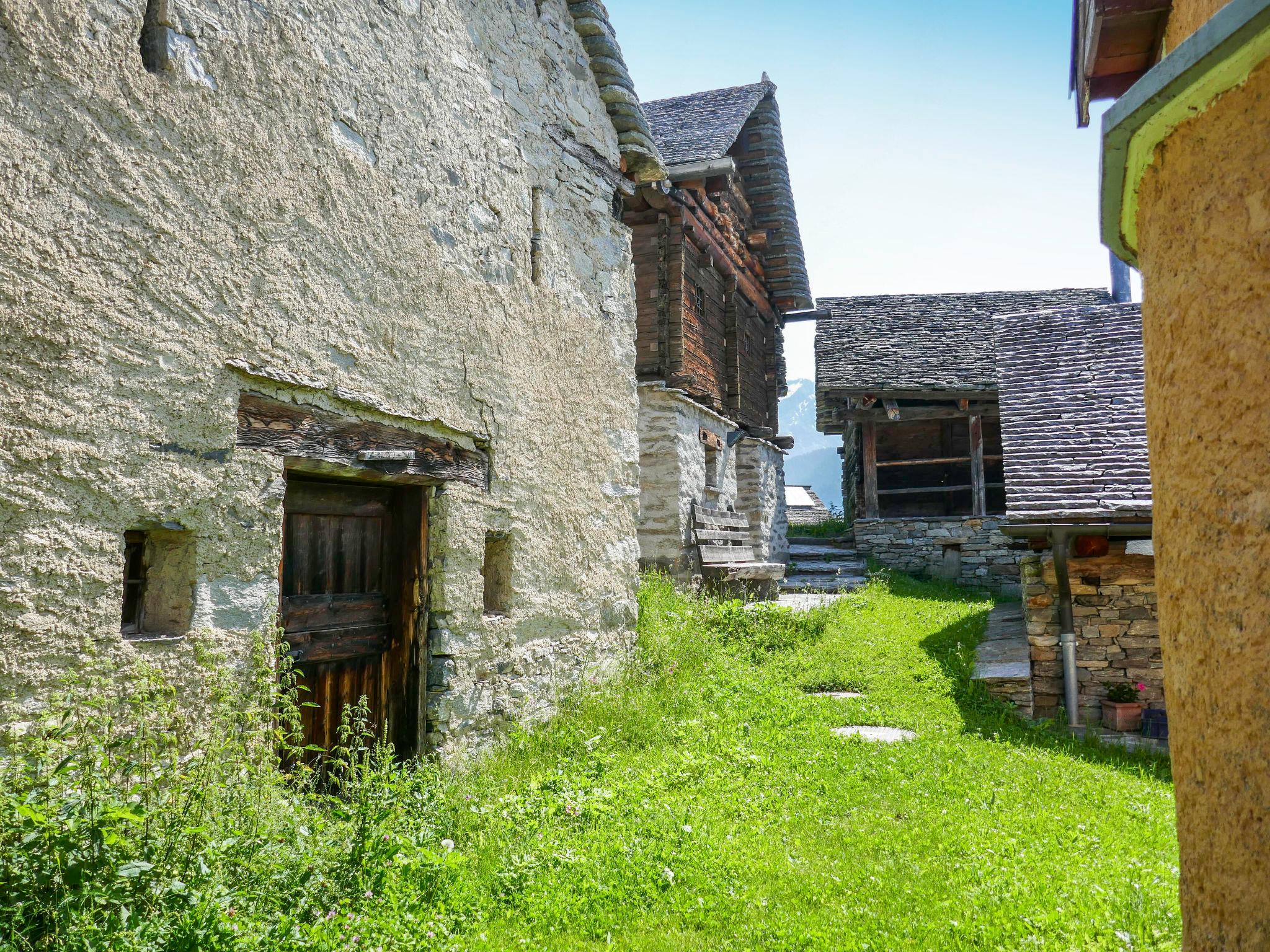 Photo 25 - 3 bedroom House in Serravalle with garden and mountain view