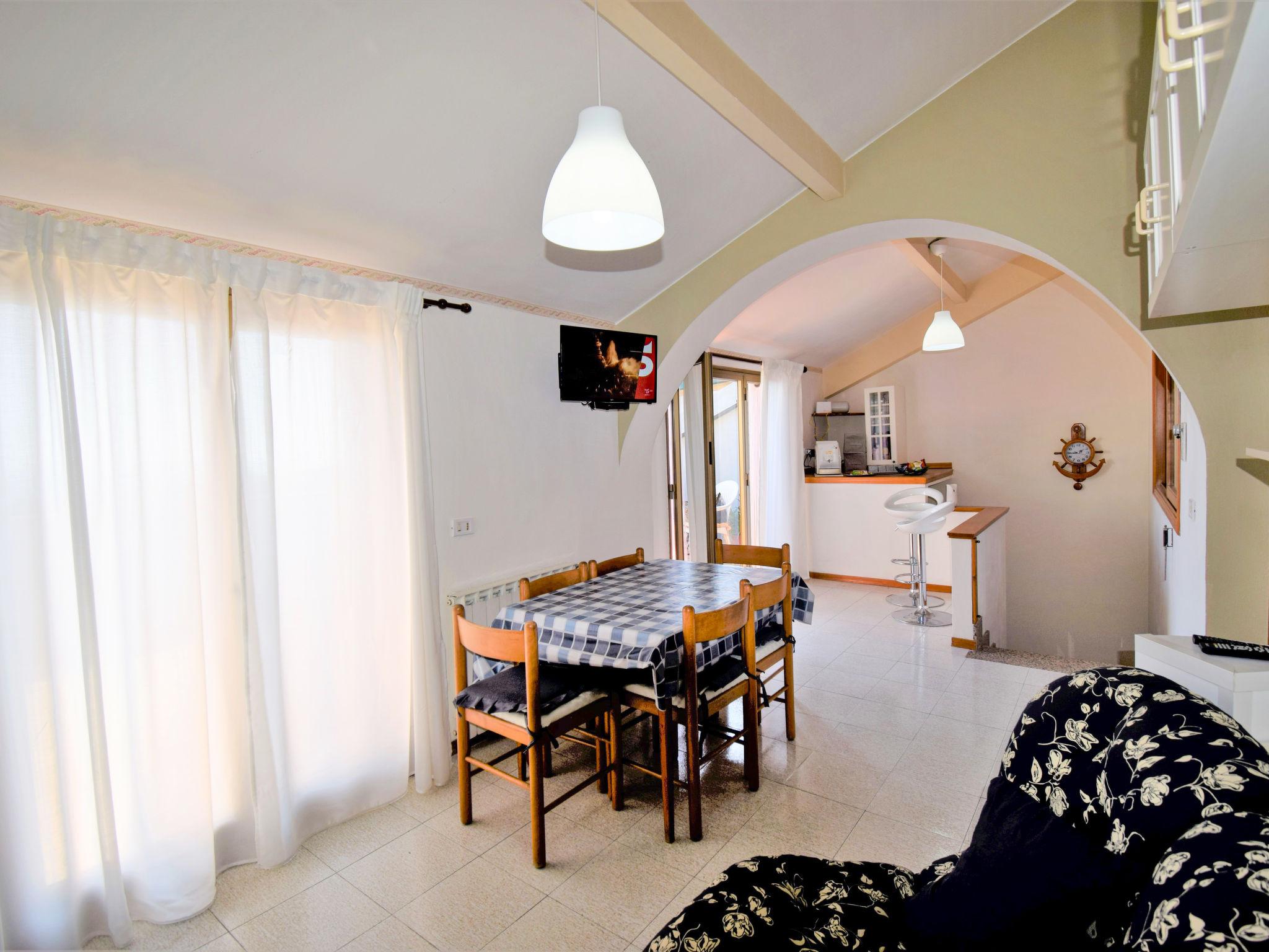 Foto 7 - Apartamento de 3 quartos em Acireale com terraço