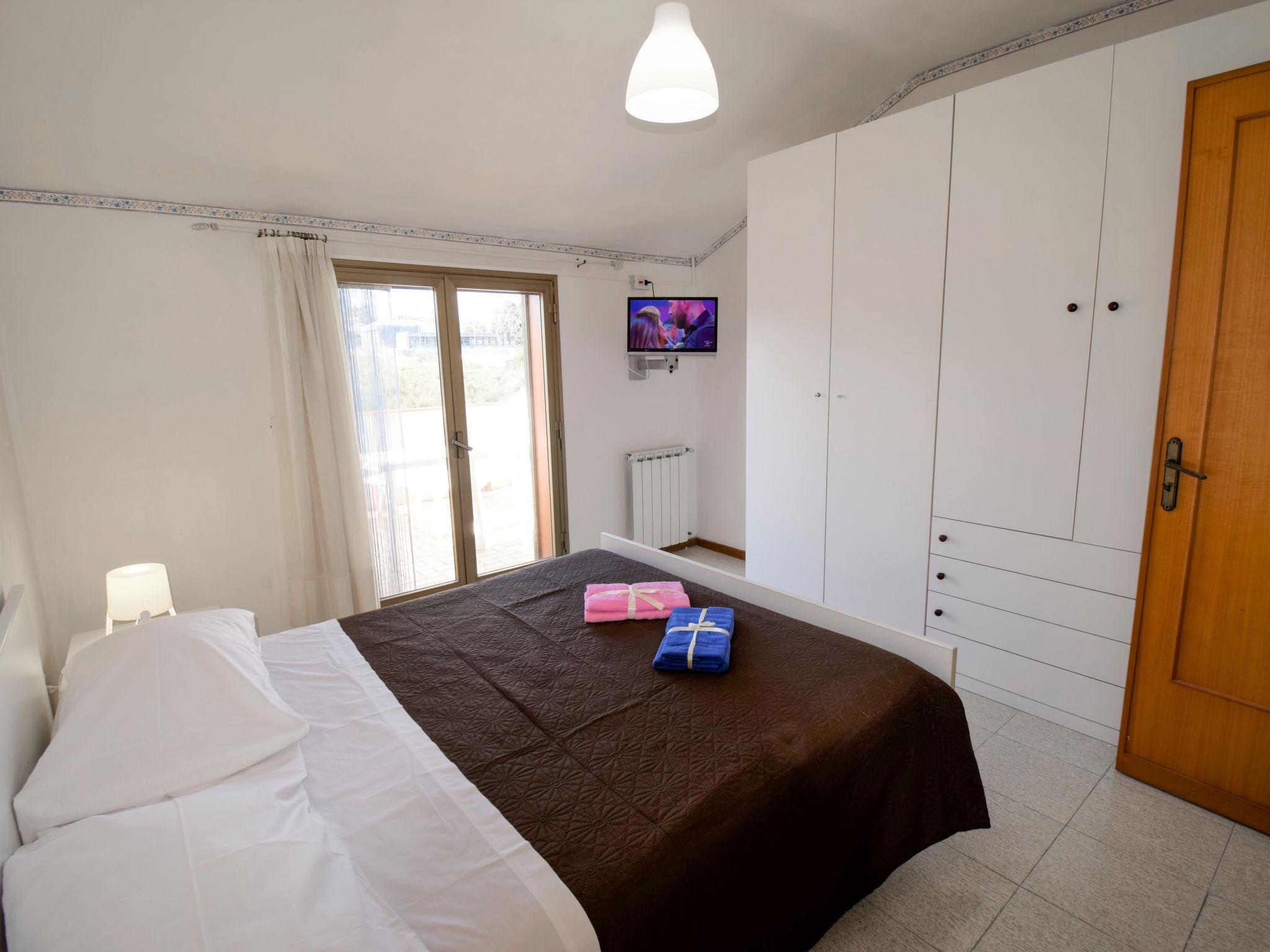 Foto 10 - Appartamento con 3 camere da letto a Acireale con terrazza