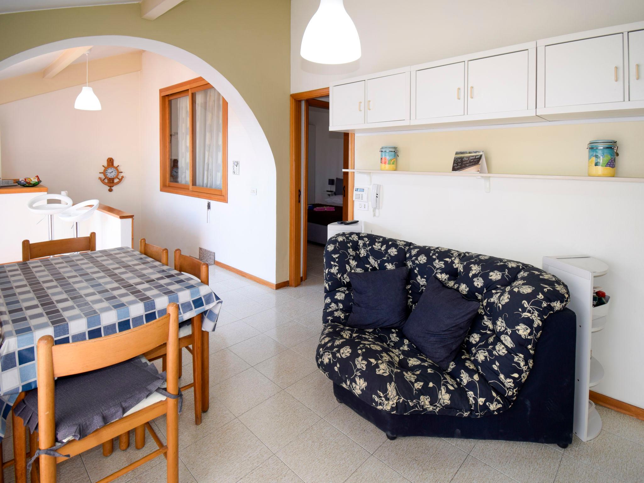 Foto 6 - Apartamento de 3 quartos em Acireale com terraço