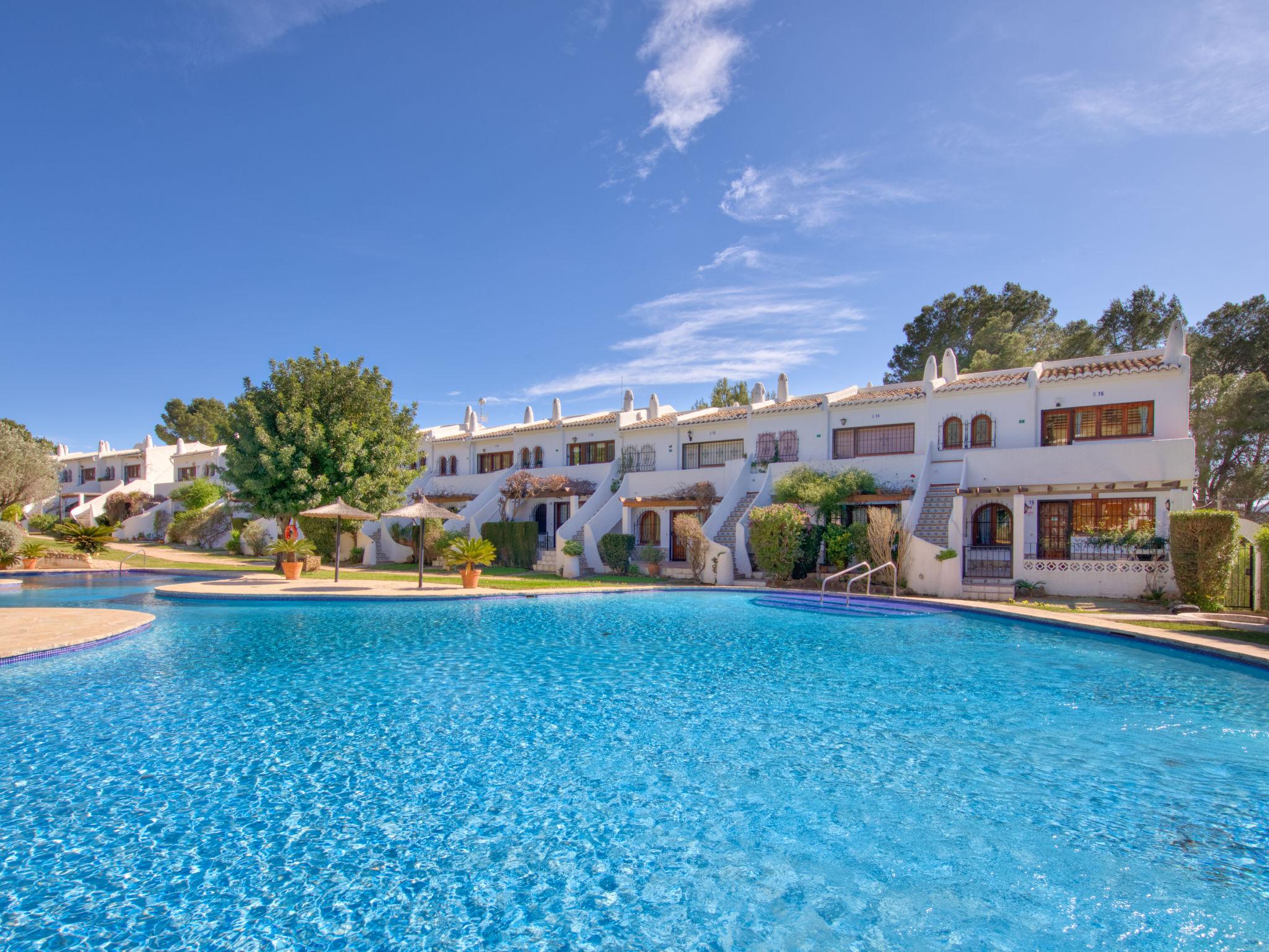 Foto 1 - Apartment mit 1 Schlafzimmer in Dénia mit schwimmbad und blick aufs meer