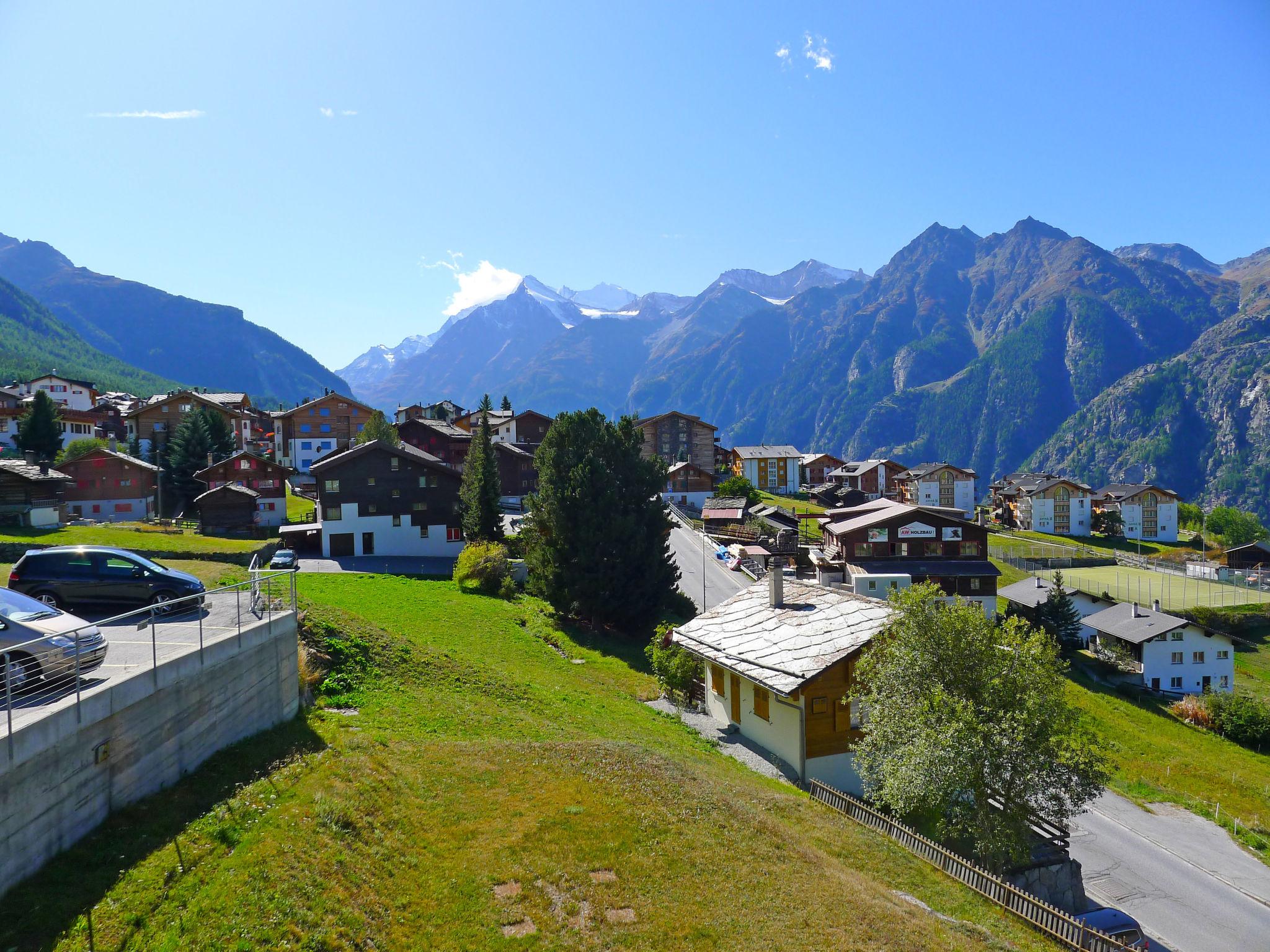 Photo 11 - Appartement de 2 chambres à Grächen avec vues sur la montagne