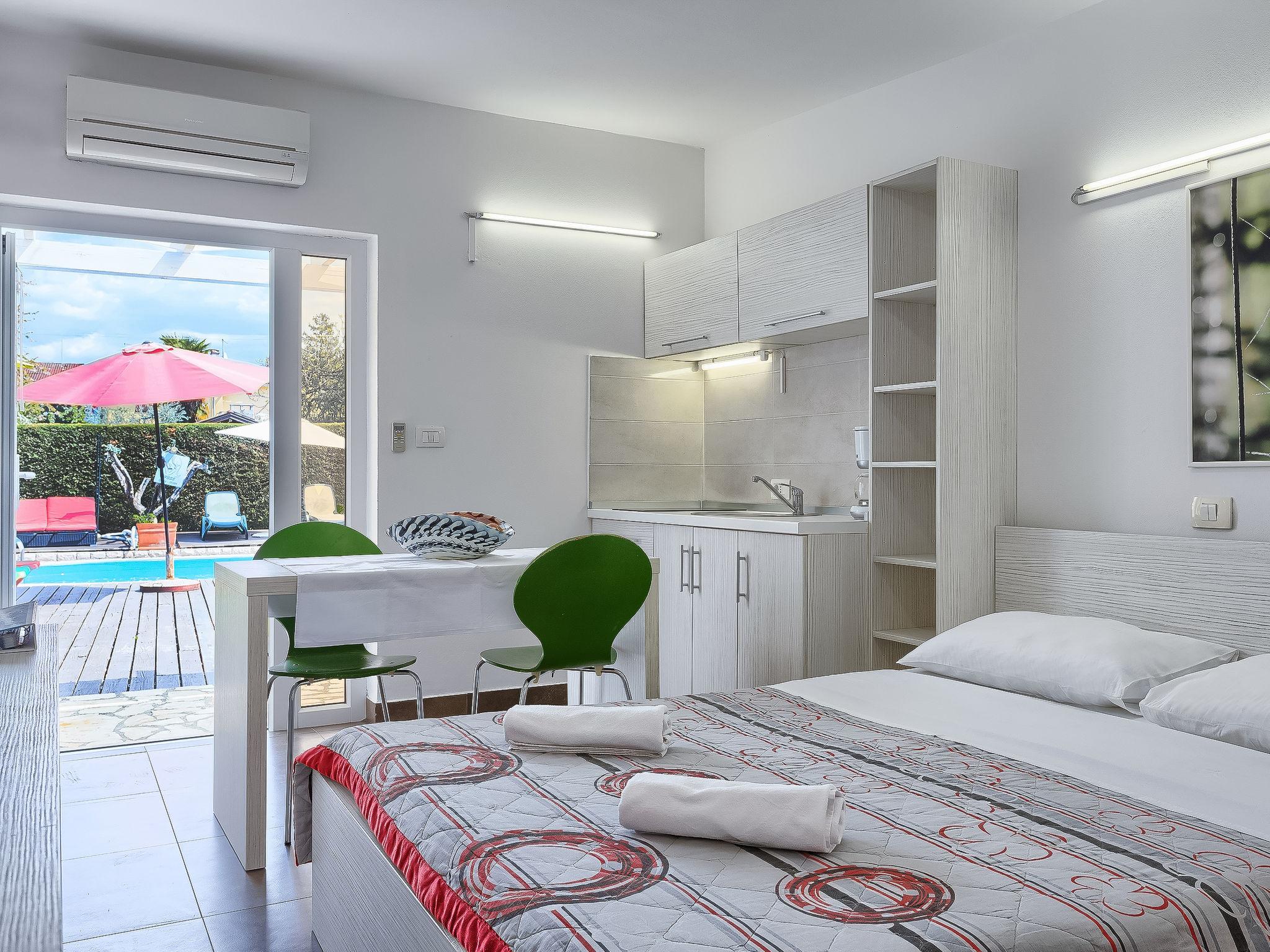 Photo 4 - Appartement en Umag avec piscine et jardin