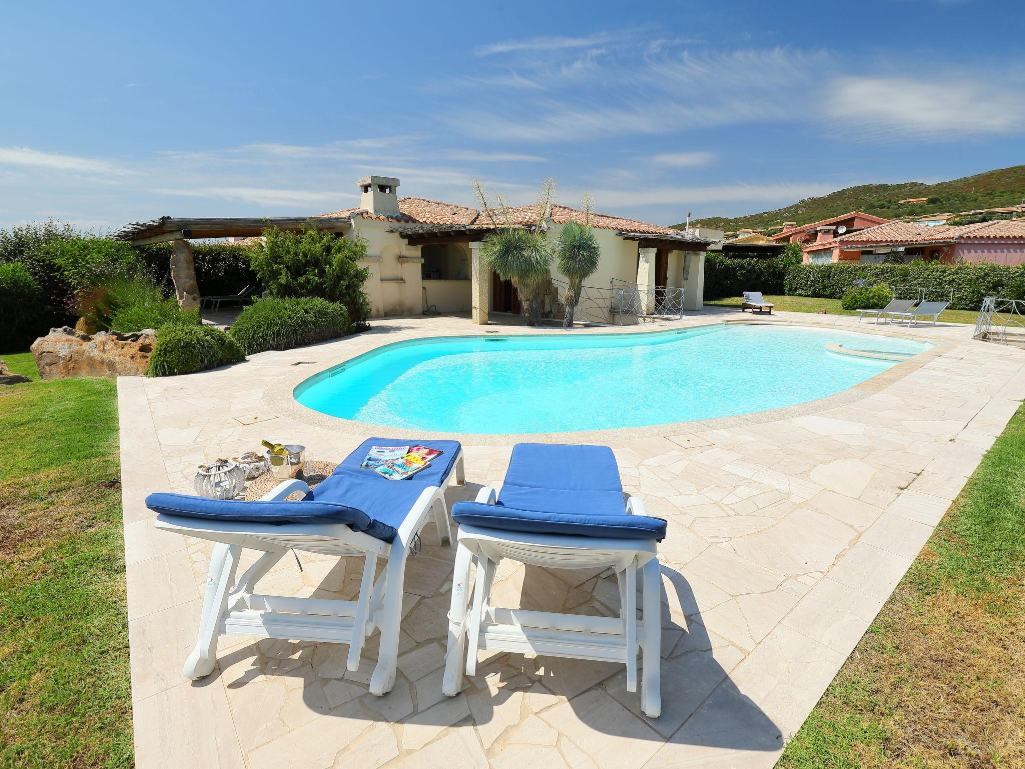 Photo 24 - Maison de 4 chambres à Golfo Aranci avec piscine privée et vues à la mer