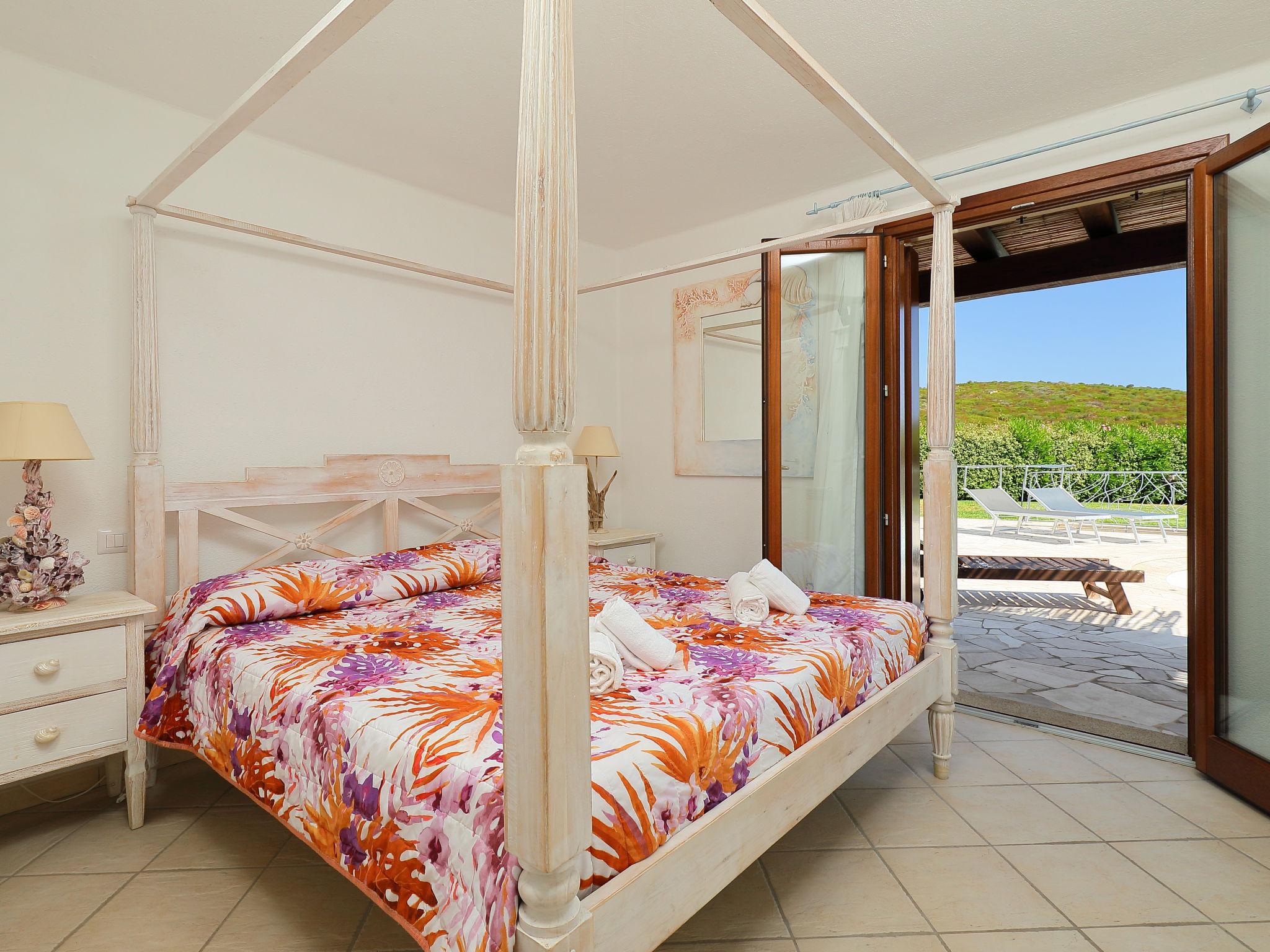 Photo 14 - 4 bedroom House in Golfo Aranci with private pool and garden