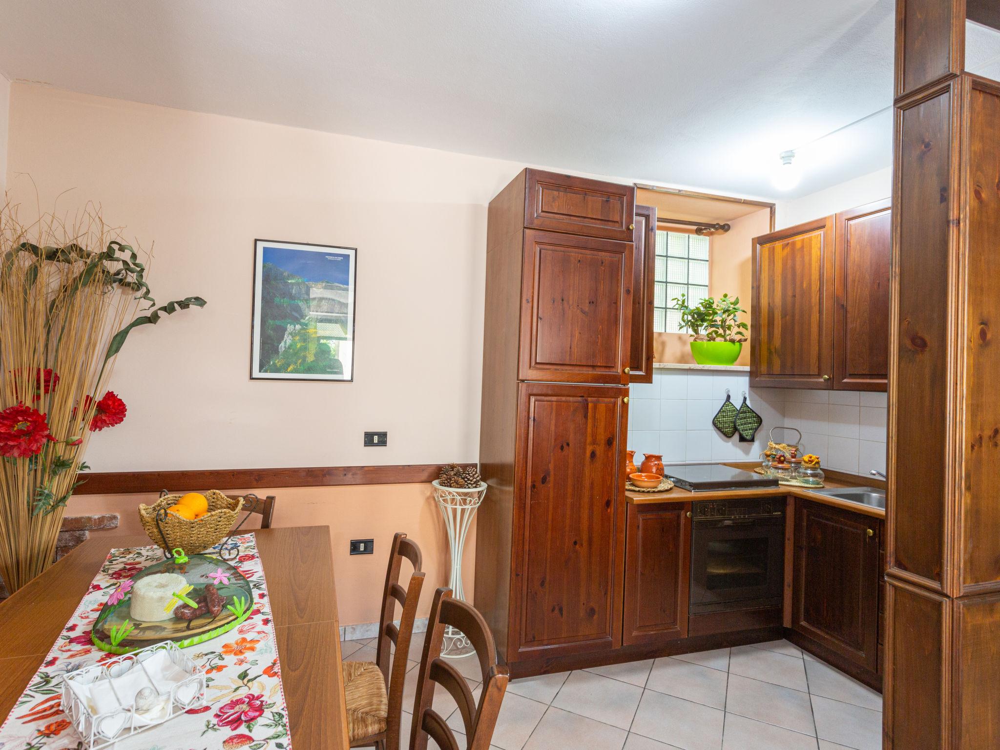 Photo 10 - 3 bedroom House in Roccascalegna with garden and terrace