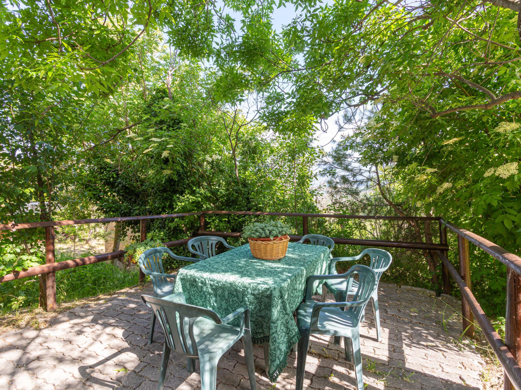 Photo 6 - Maison de 3 chambres à Roccascalegna avec jardin et terrasse