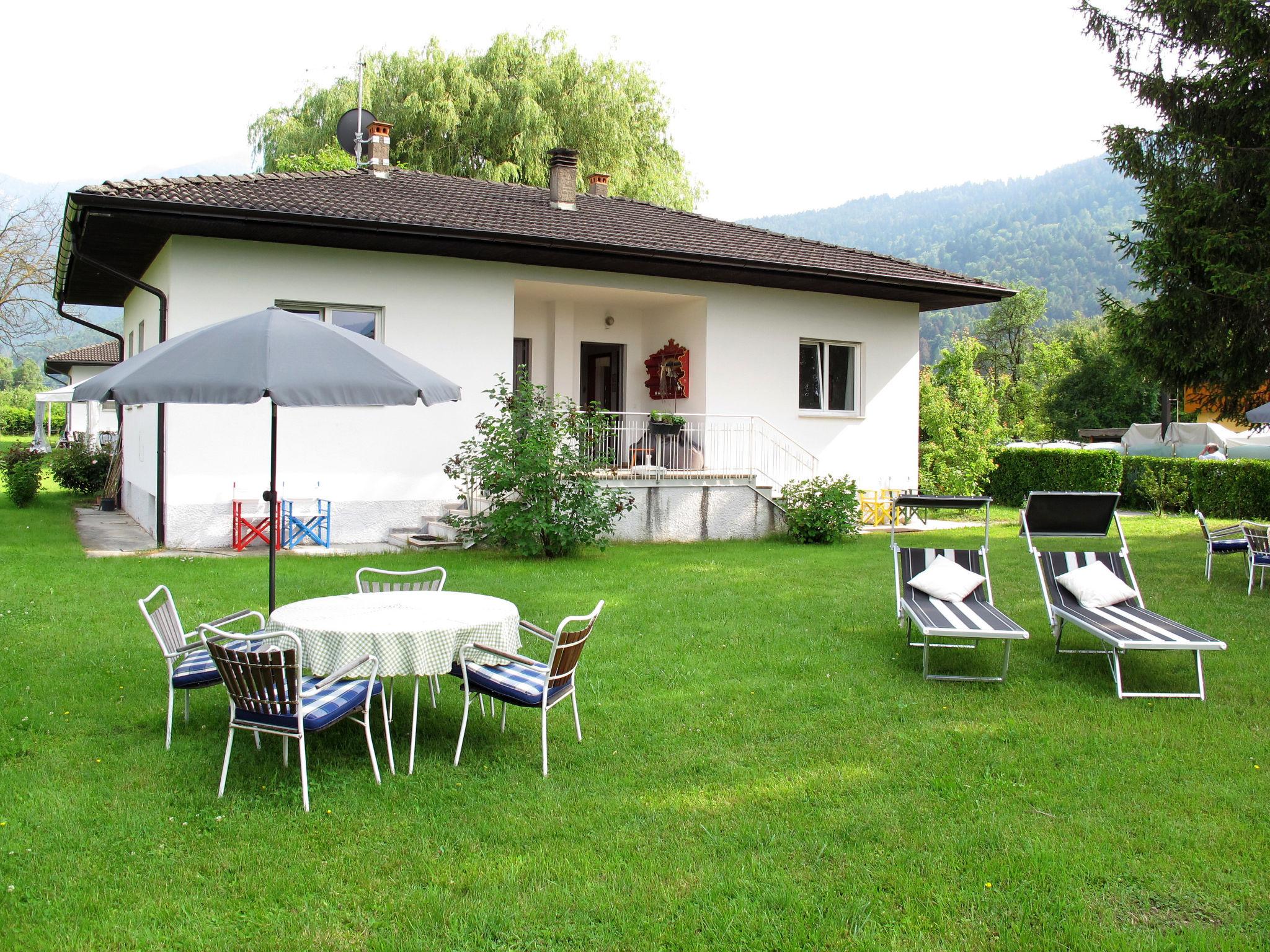 Foto 1 - Casa con 1 camera da letto a Calceranica al Lago con giardino e vista sulle montagne