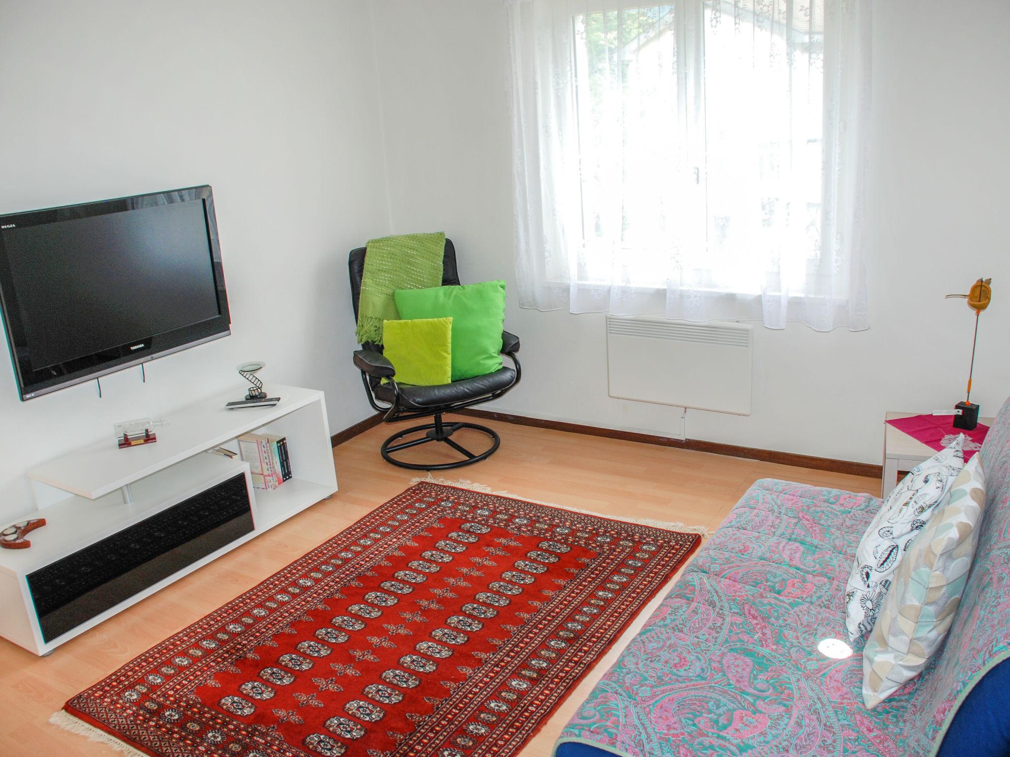 Photo 2 - 3 bedroom Apartment in Faido with garden and mountain view