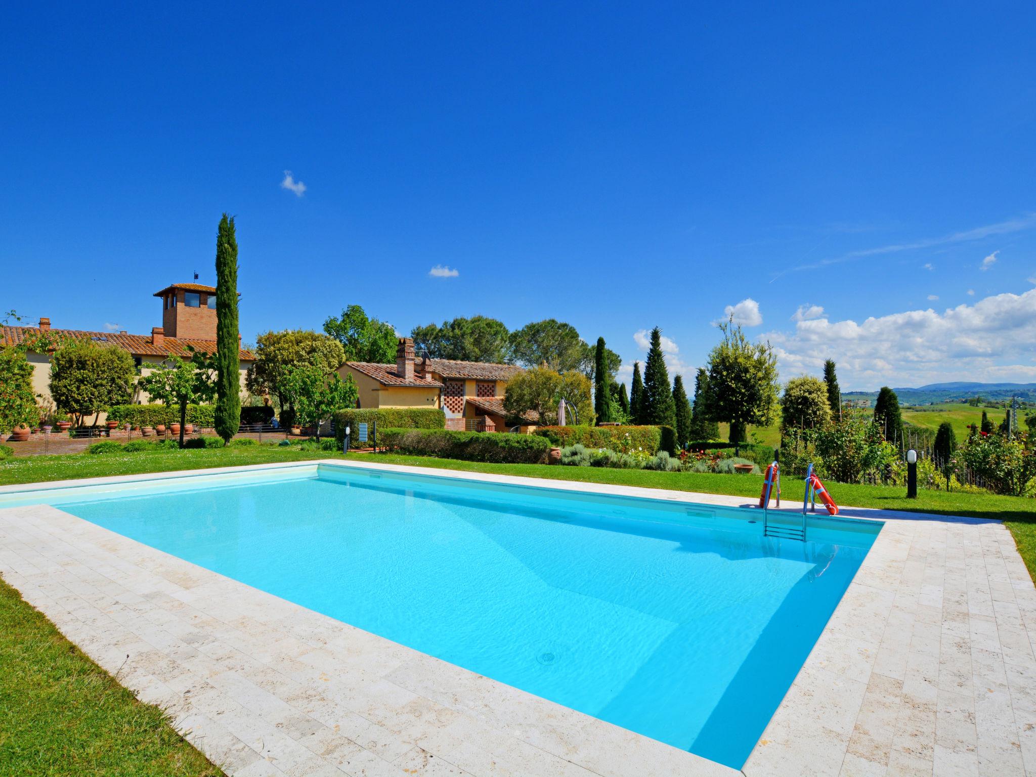 Foto 1 - Casa con 4 camere da letto a Castelfiorentino con piscina privata e giardino