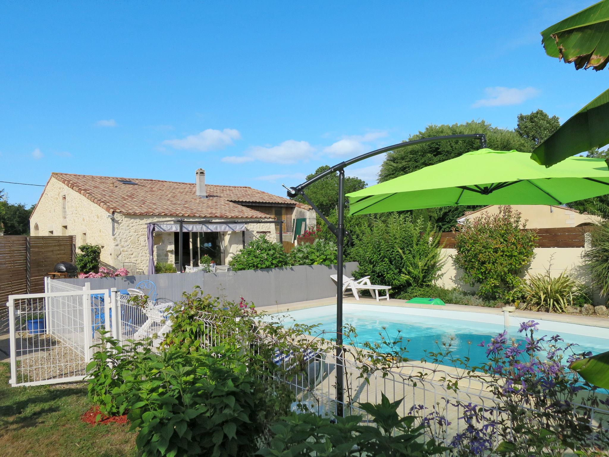 Foto 31 - Casa de 3 habitaciones en Cissac-Médoc con piscina y jardín