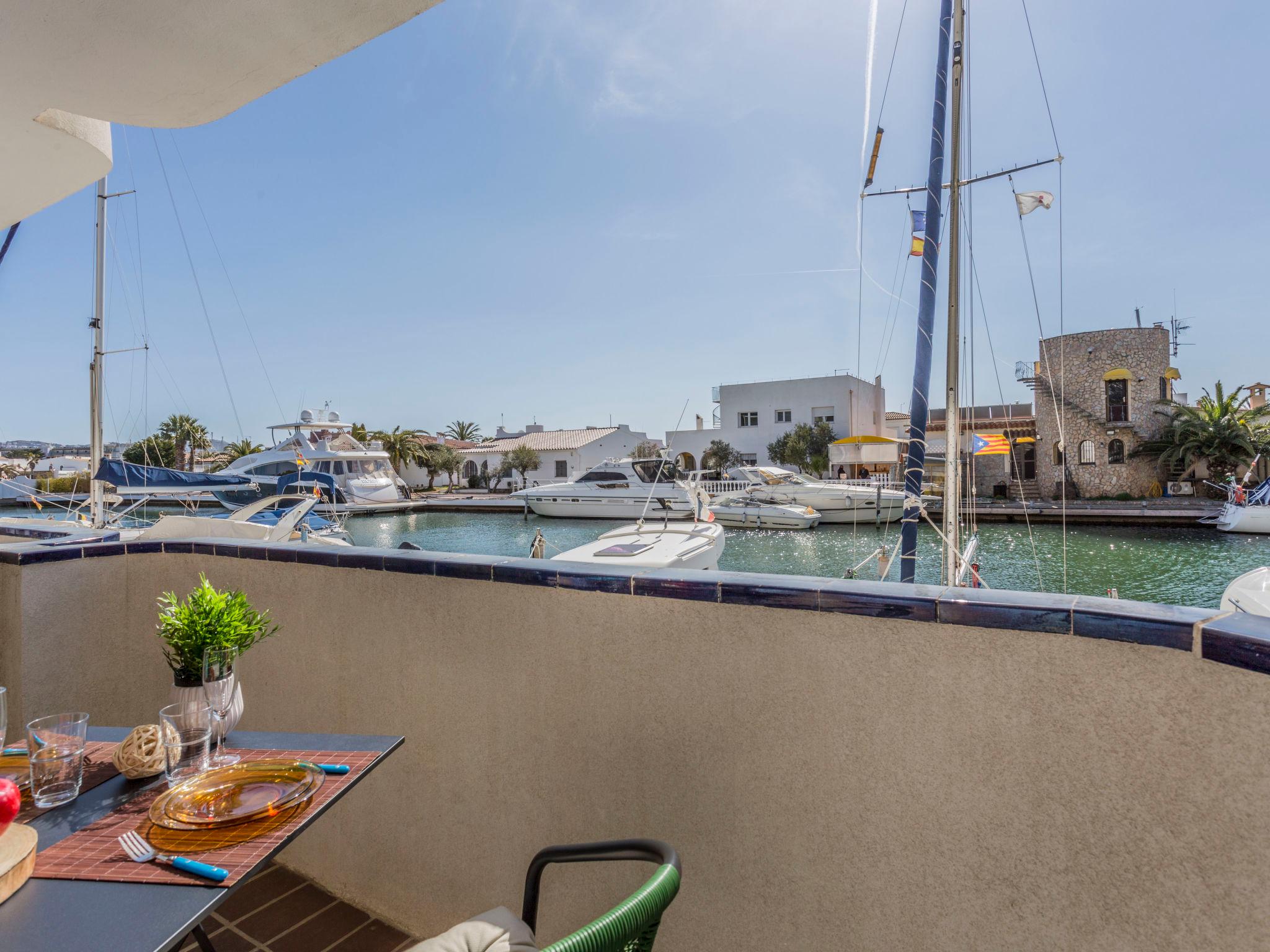 Photo 12 - Appartement en Roses avec terrasse et vues à la mer