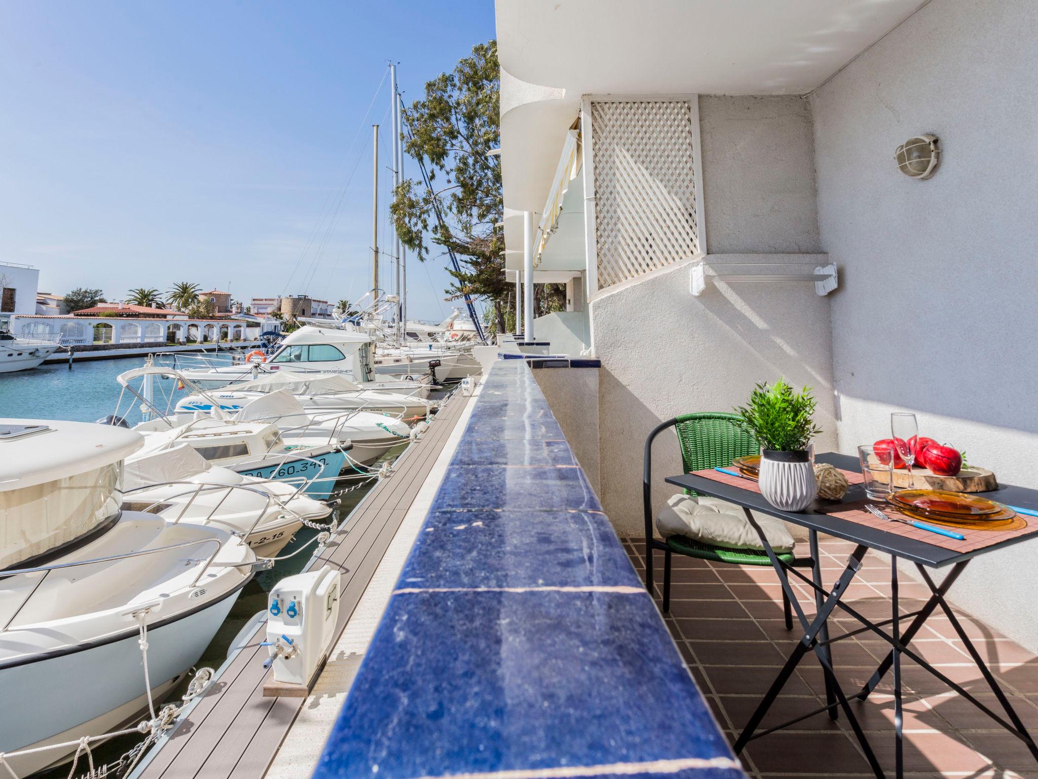 Foto 13 - Apartamento en Roses con terraza y vistas al mar