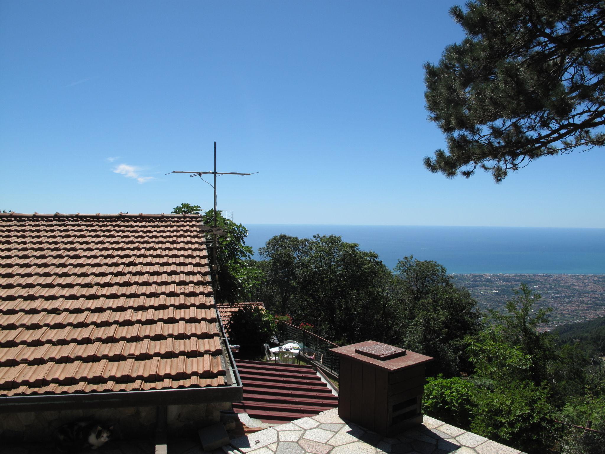 Foto 17 - Casa de 1 habitación en Montignoso con jardín y vistas al mar