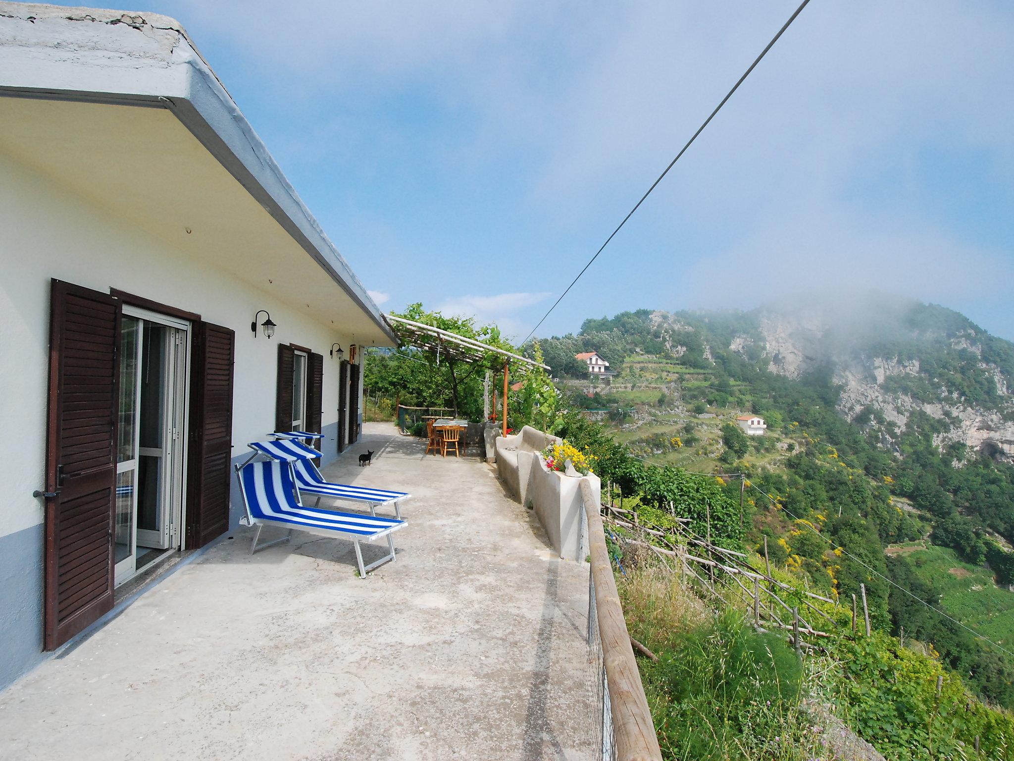 Foto 10 - Casa de 2 quartos em Agerola com piscina privada e vistas do mar