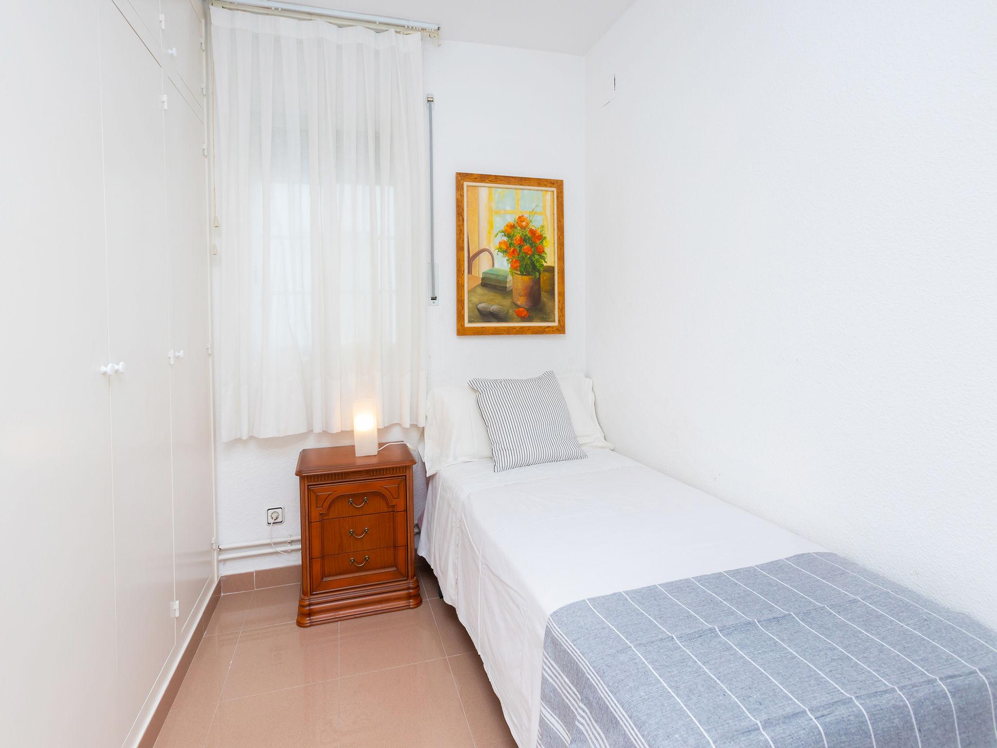 Photo 12 - 4 bedroom Apartment in Calafell with terrace