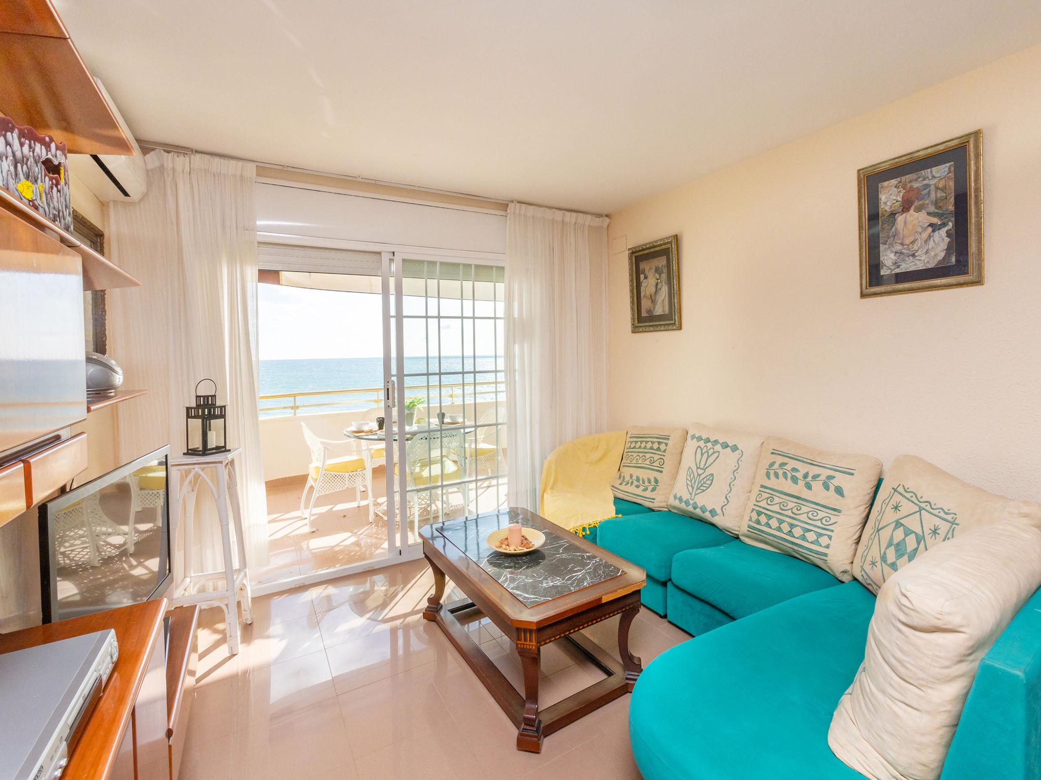 Foto 6 - Apartment mit 4 Schlafzimmern in Calafell mit terrasse und blick aufs meer