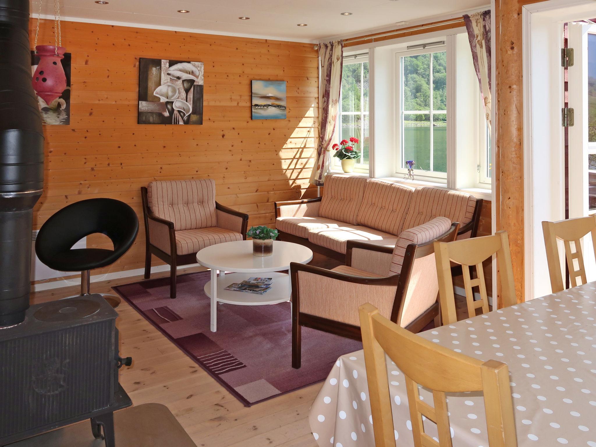 Foto 4 - Haus mit 3 Schlafzimmern in Aurland mit garten und terrasse