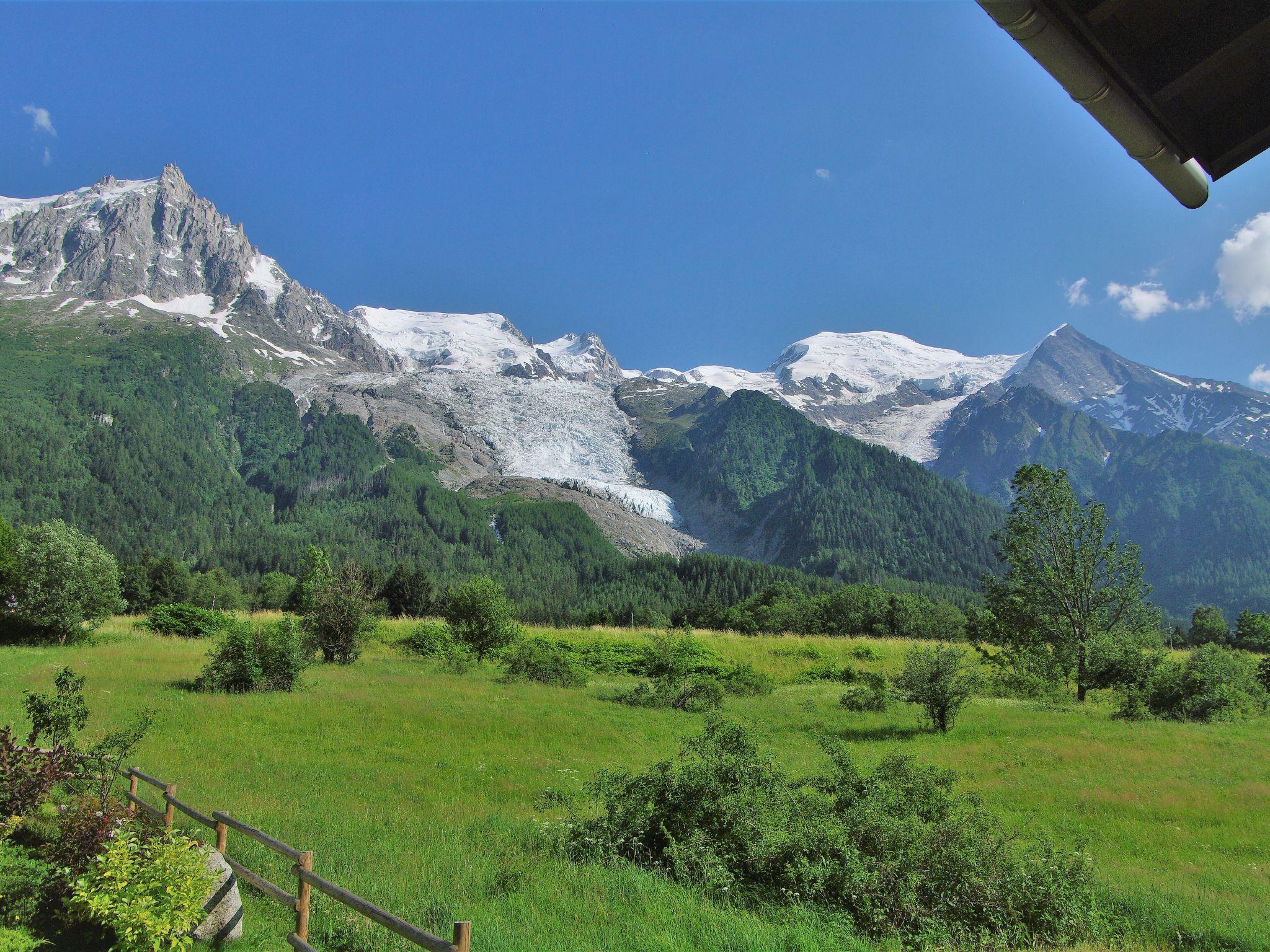 Foto 5 - Haus mit 2 Schlafzimmern in Chamonix-Mont-Blanc mit blick auf die berge