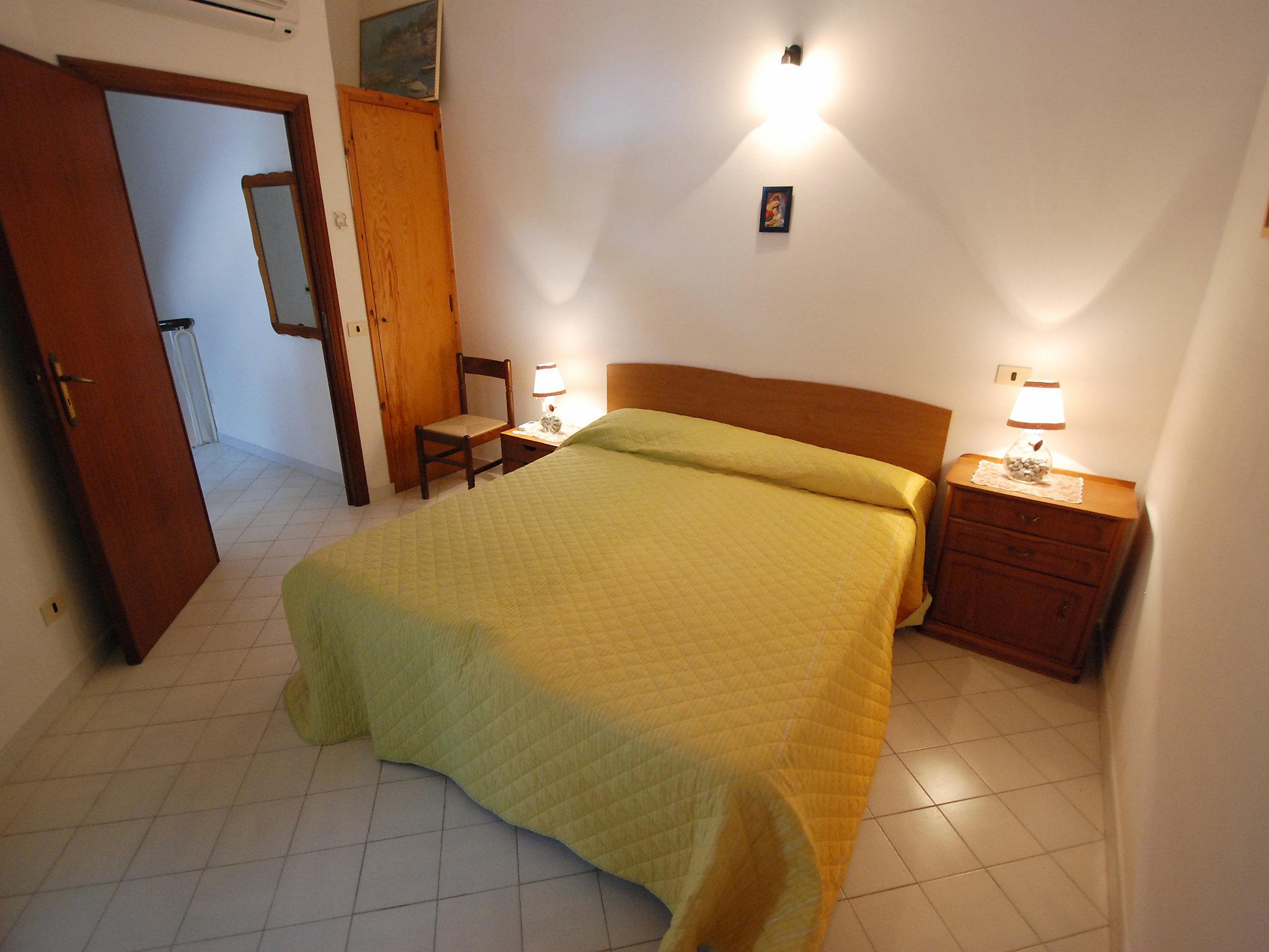 Foto 2 - Appartamento con 1 camera da letto a Massa Lubrense con vista mare