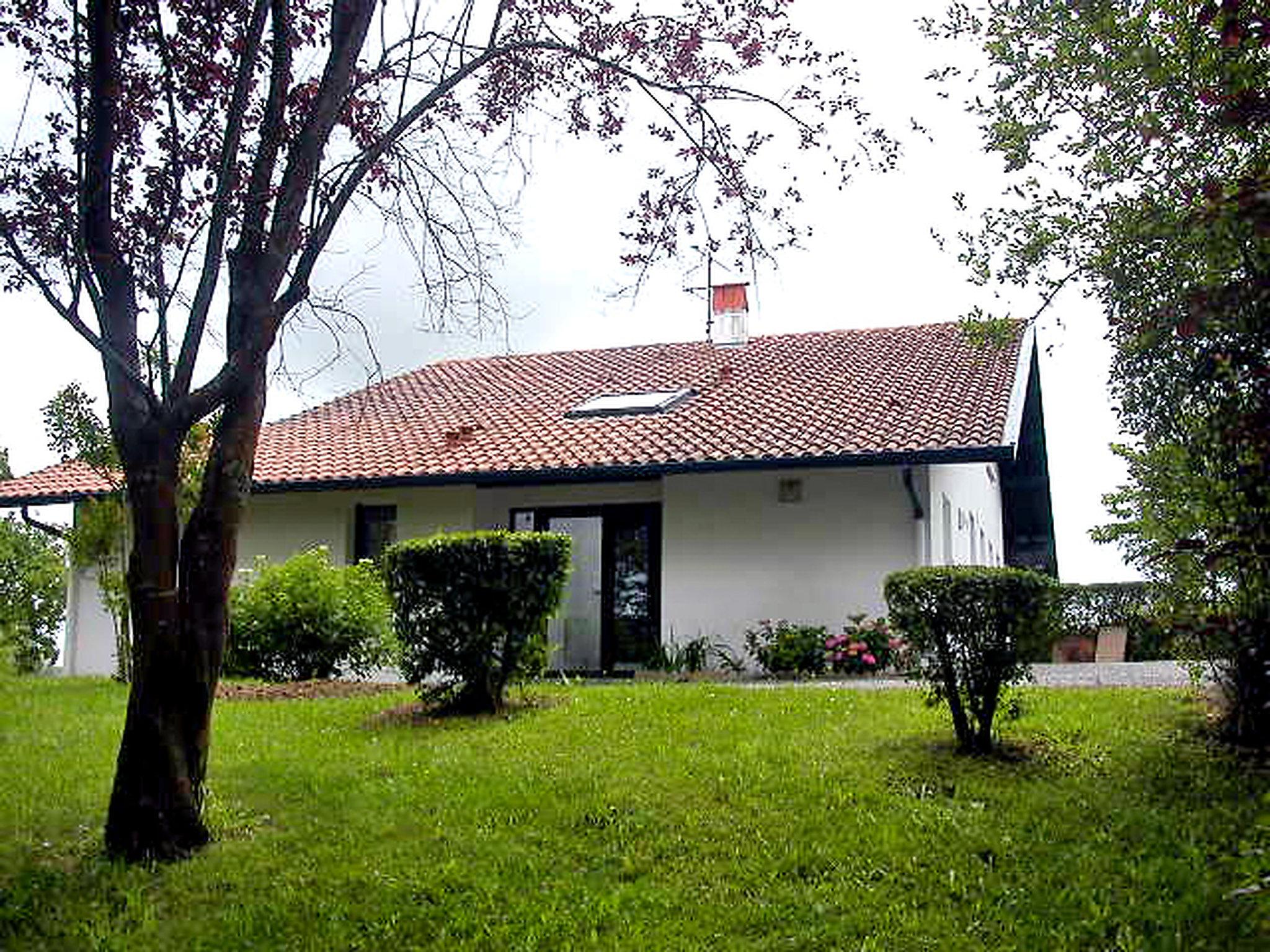 Photo 4 - Maison de 6 chambres à Urcuit avec piscine privée et vues à la mer