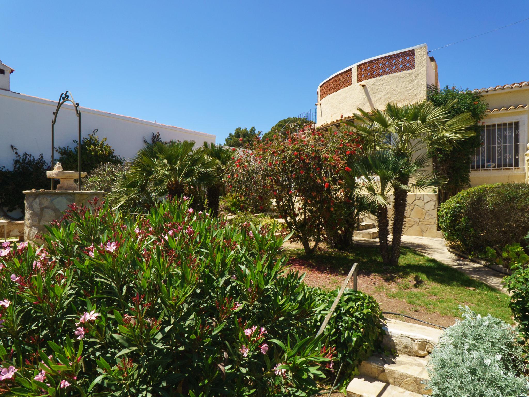 Foto 3 - Casa de 2 quartos em Jávea com piscina privada e jardim