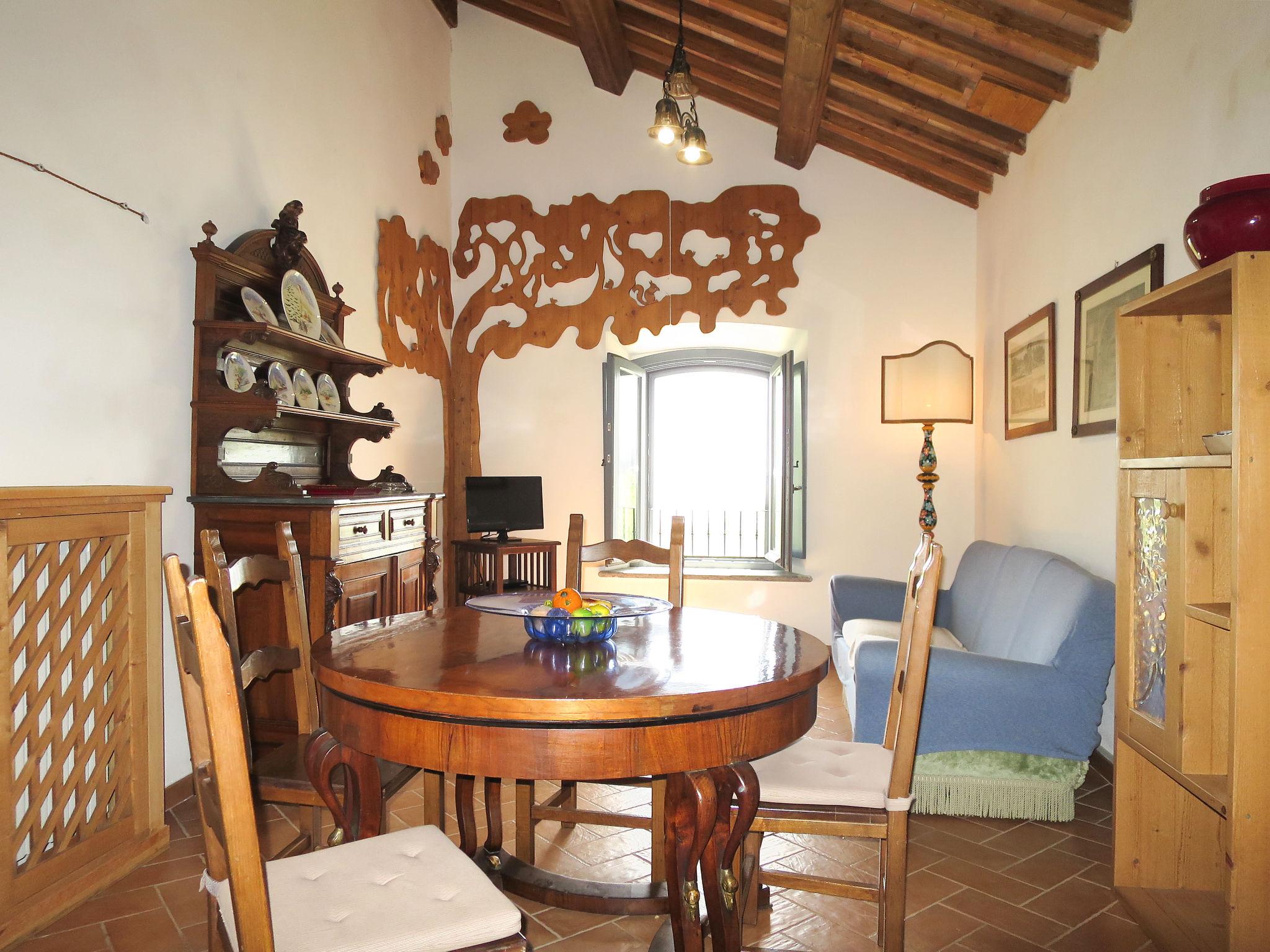 Photo 5 - 2 bedroom Apartment in Bolsena with swimming pool and garden