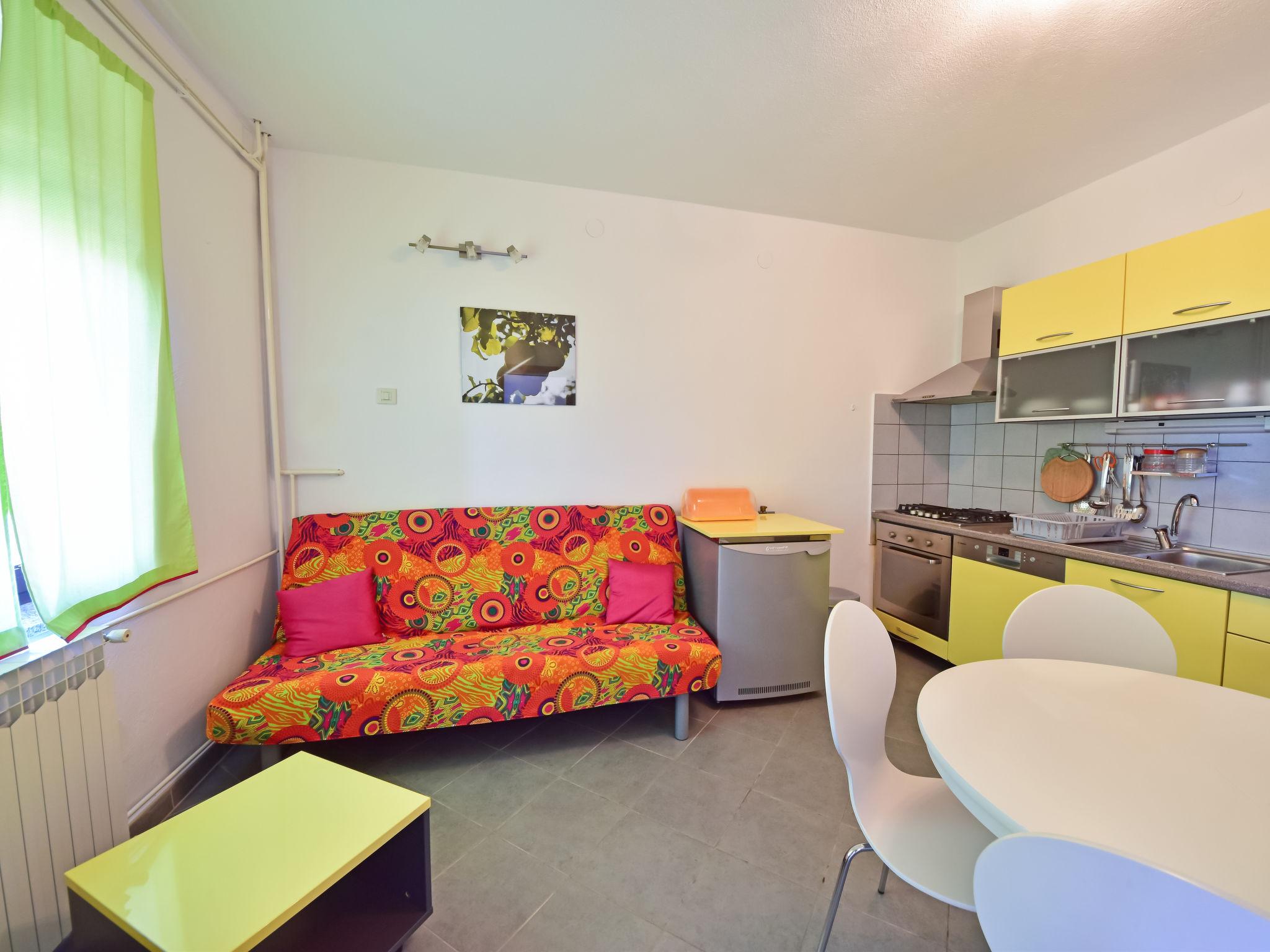 Foto 2 - Apartment mit 2 Schlafzimmern in Novi Vinodolski mit terrasse