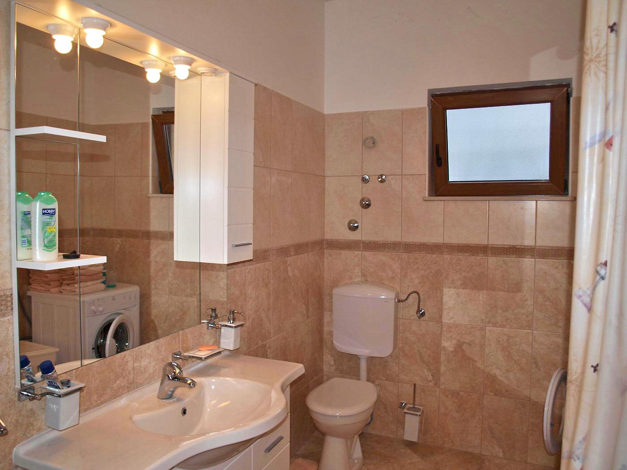 Foto 12 - Apartment mit 2 Schlafzimmern in Dubrovnik mit schwimmbad und blick aufs meer